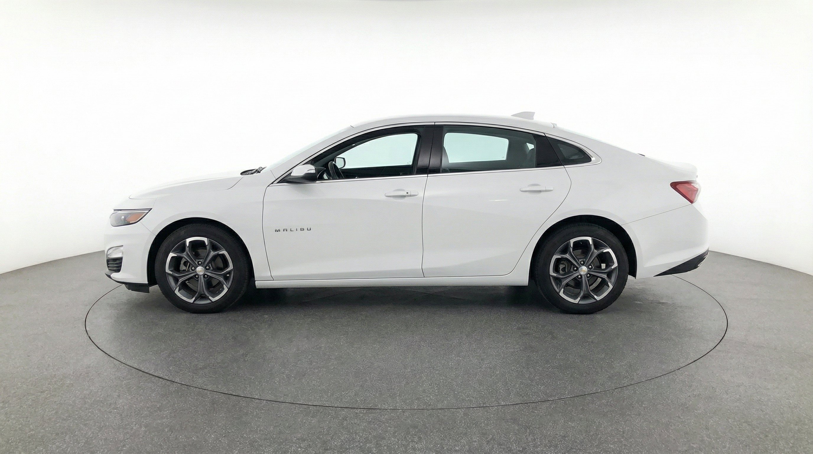 Thumbnail: 2024 Chevrolet Malibu - 5