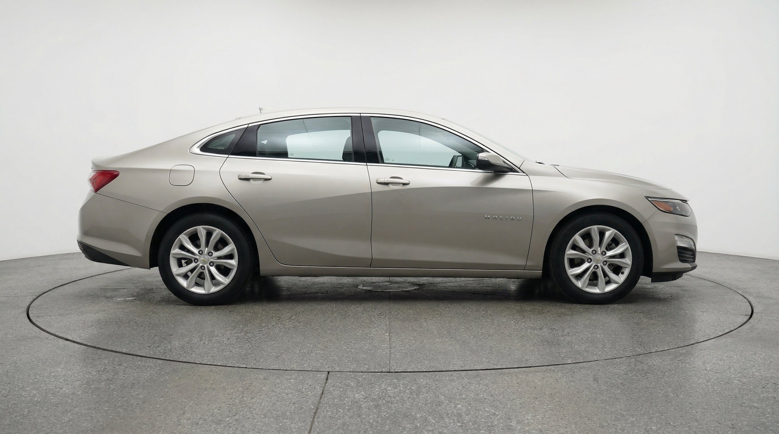 Thumbnail: 2024 Chevrolet Malibu - 10