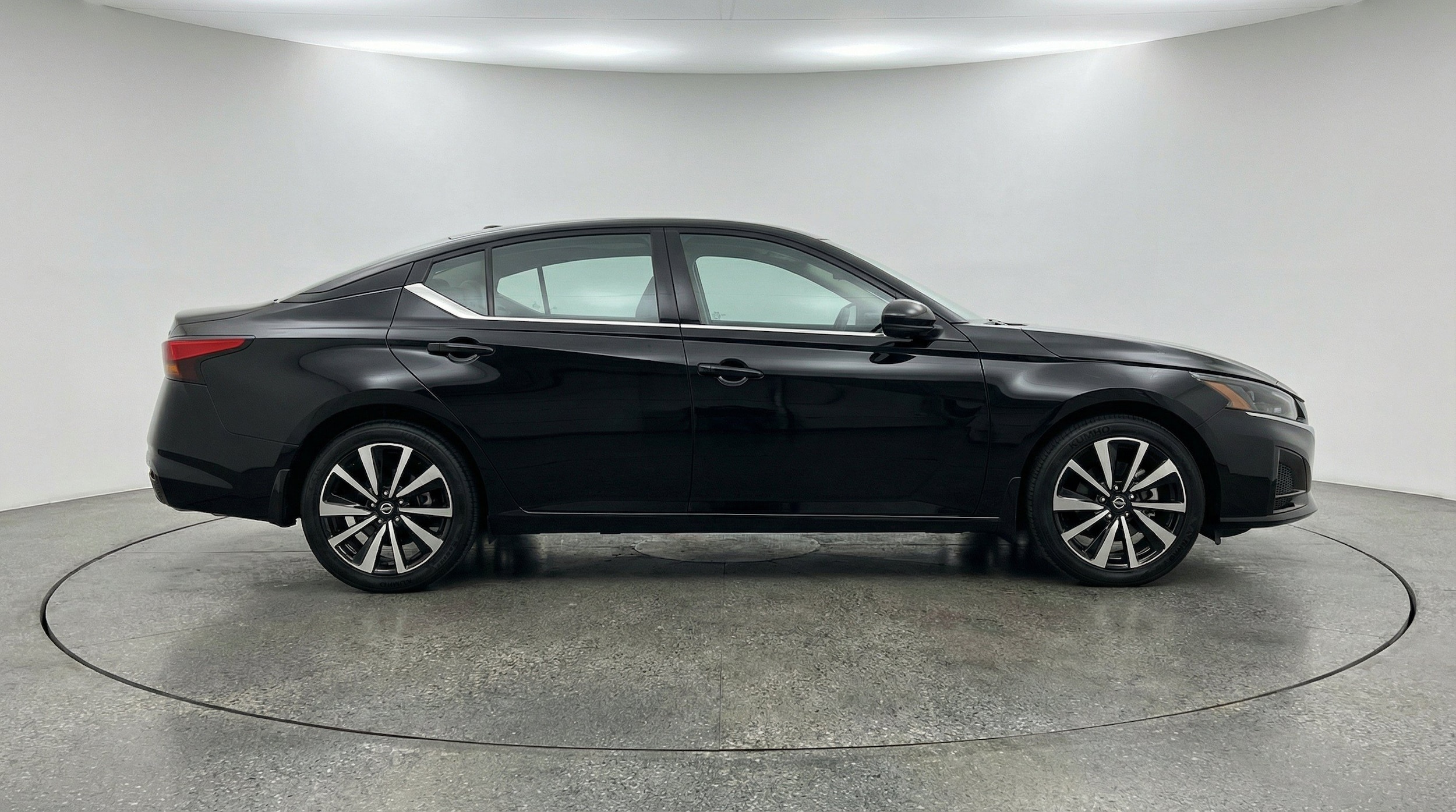 Thumbnail: 2025 Nissan Altima - 10