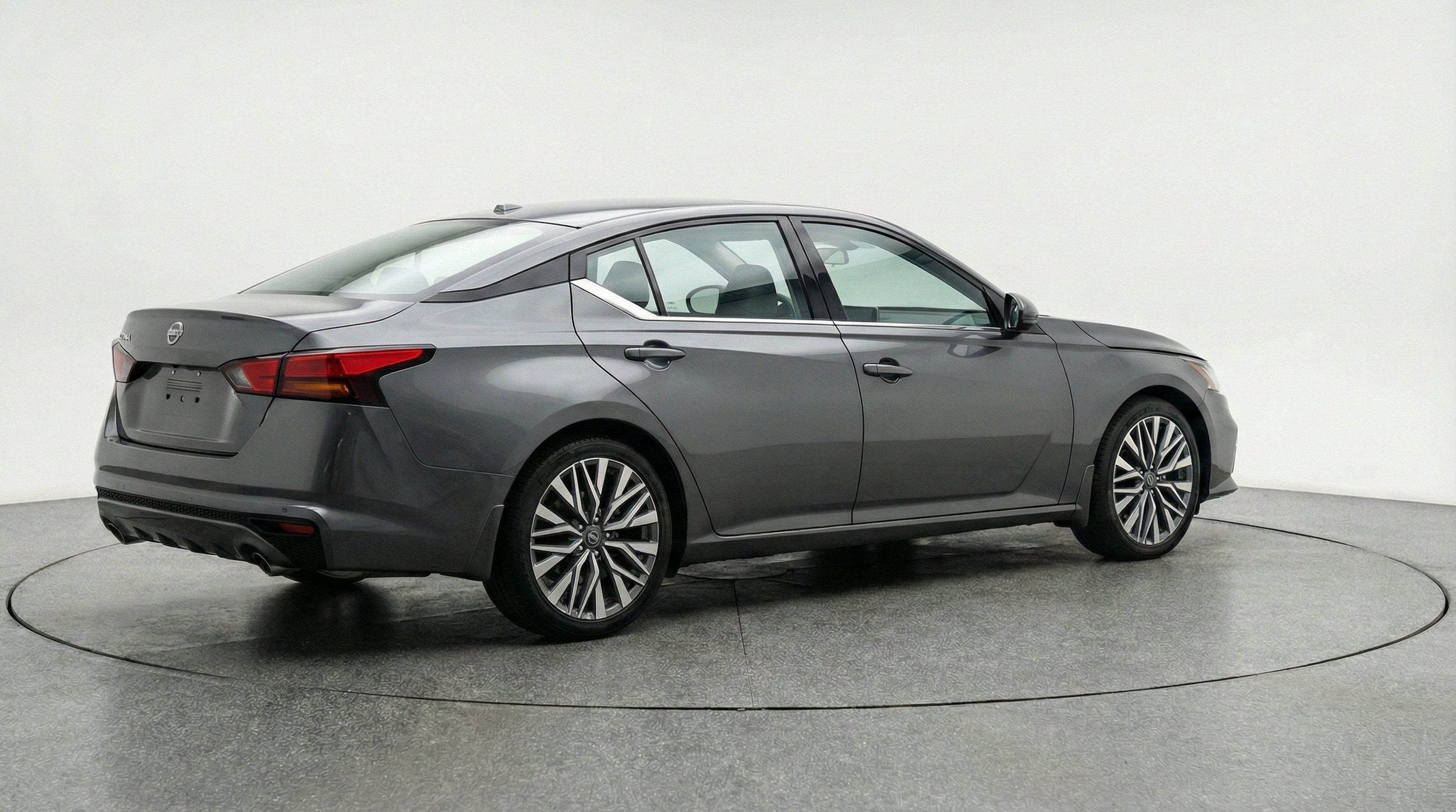 Thumbnail: 2025 Nissan Altima - 9