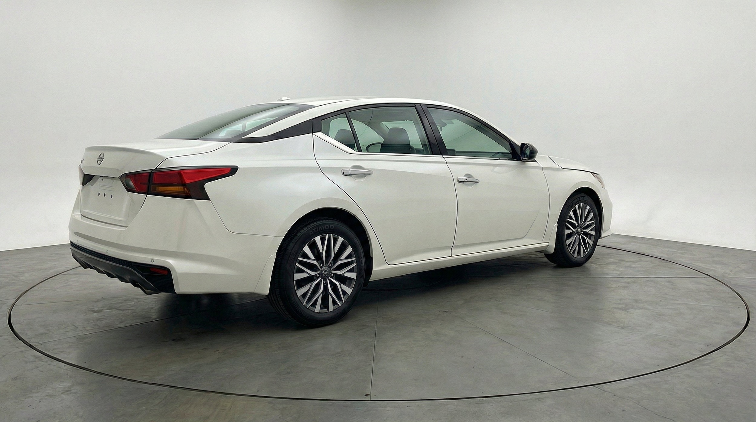 Thumbnail: 2025 Nissan Altima - 9