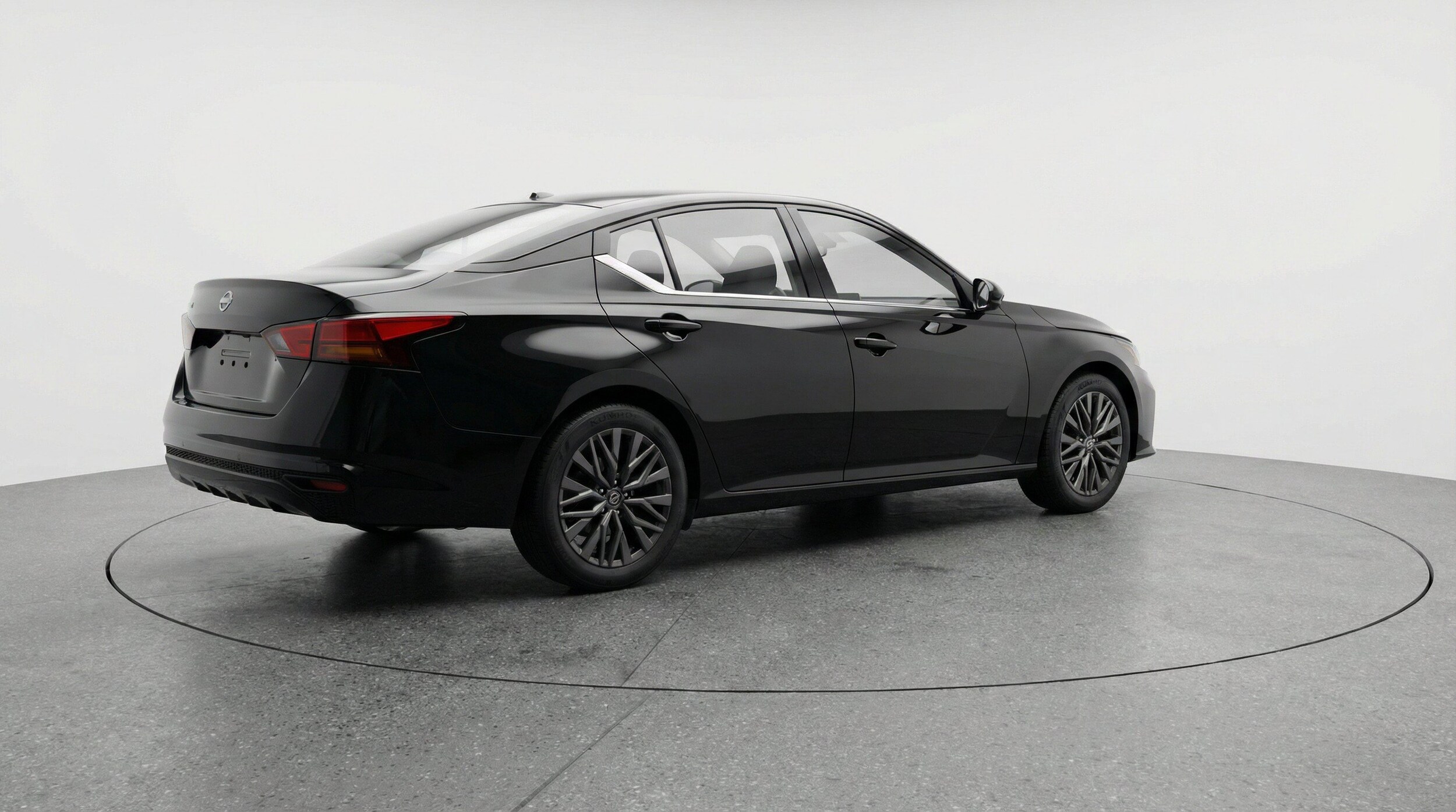 Thumbnail: 2025 Nissan Altima - 9