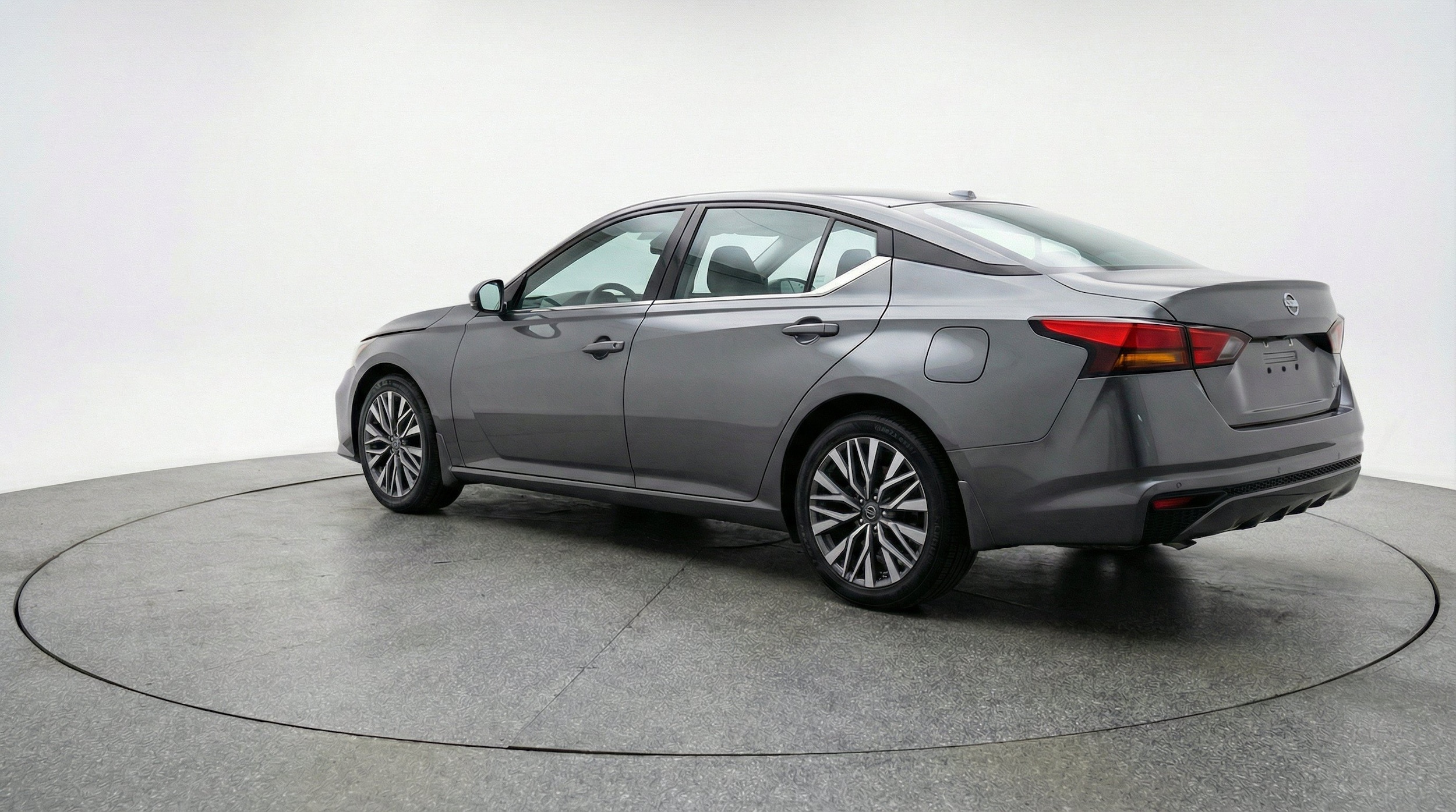 Thumbnail: 2025 Nissan Altima - 6