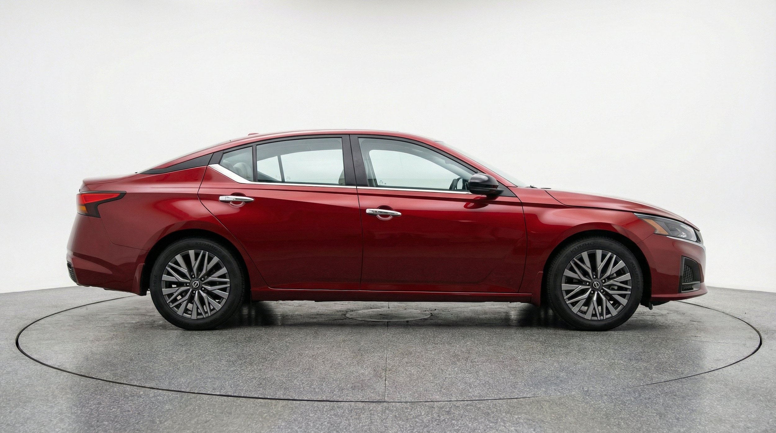 Thumbnail: 2025 Nissan Altima - 10