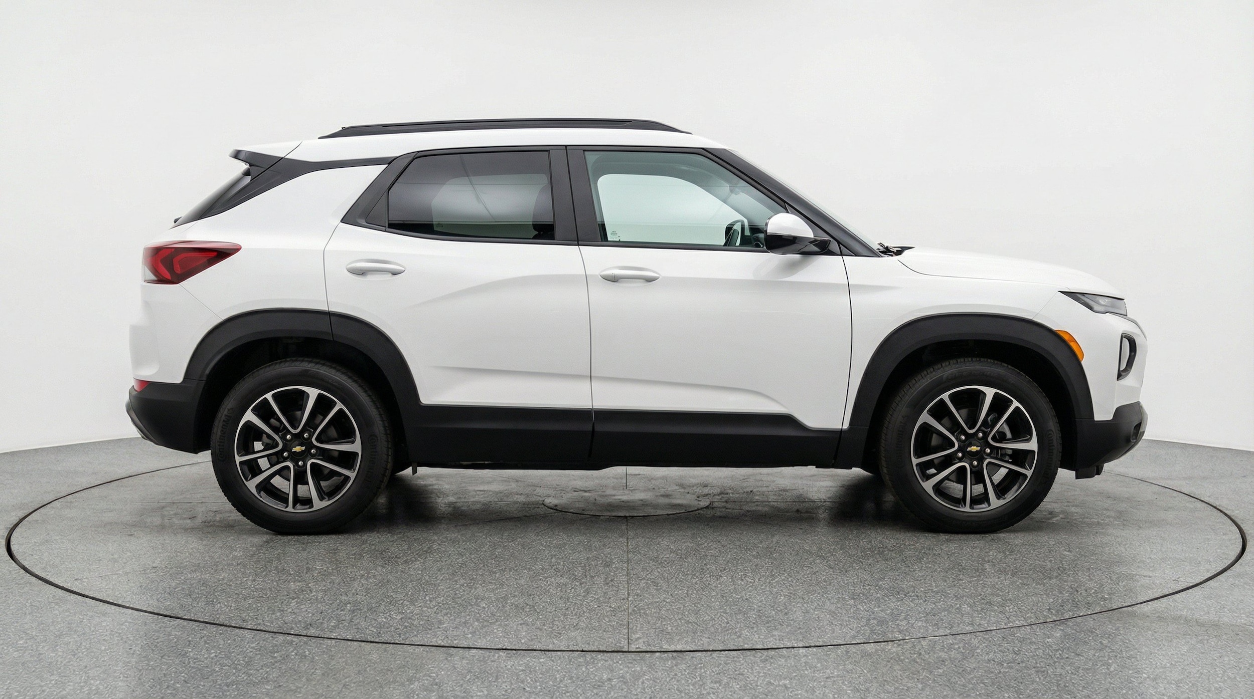 Thumbnail: 2025 Chevrolet TrailBlazer - 10