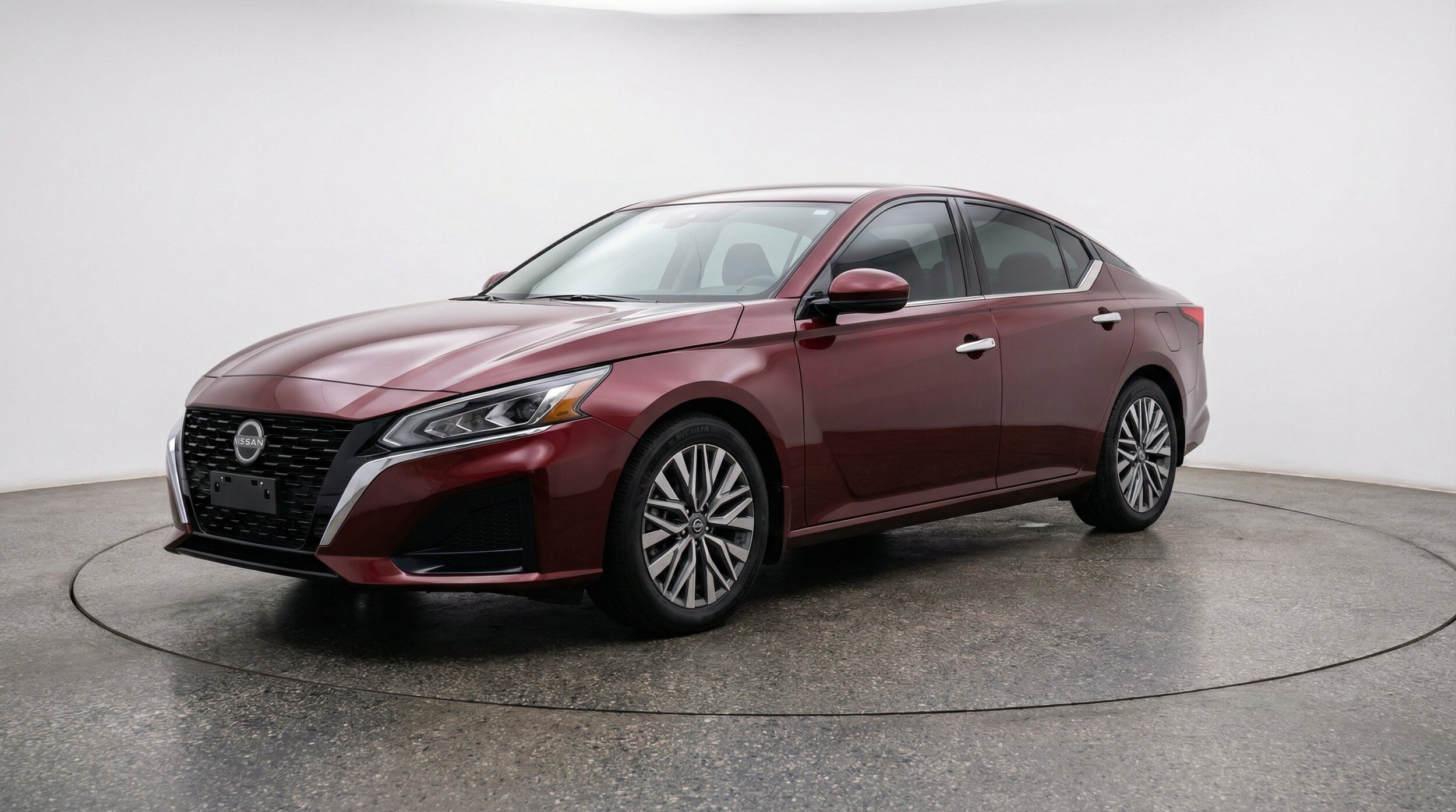 Thumbnail: 2025 Nissan Altima - 3