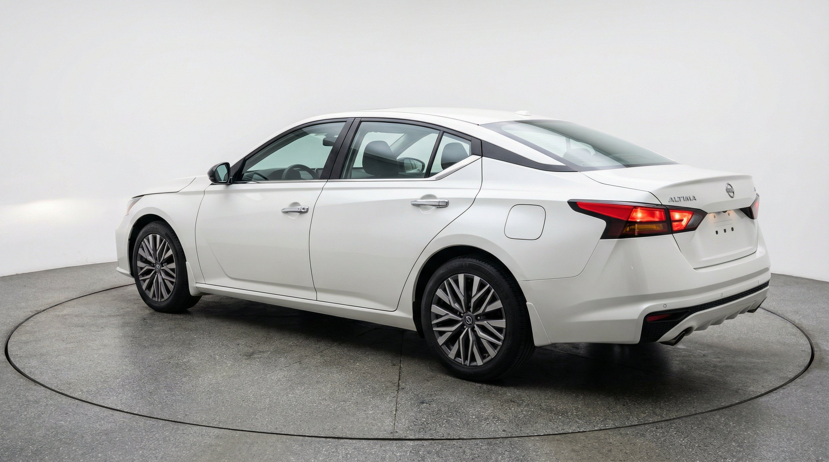 Thumbnail: 2025 Nissan Altima - 6