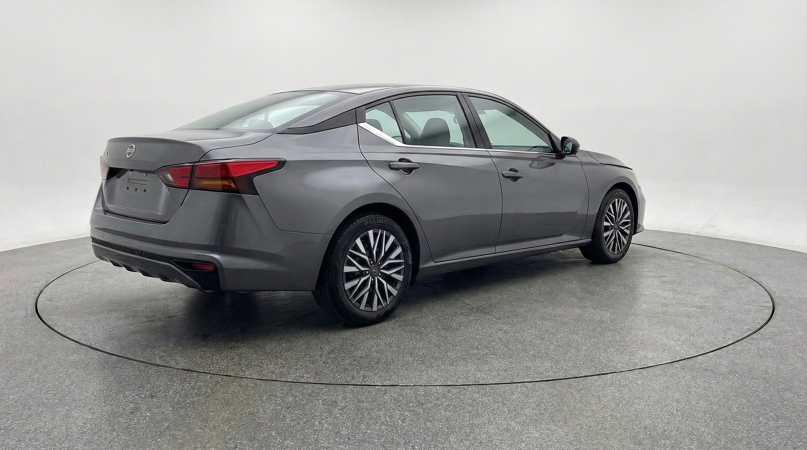 Thumbnail: 2025 Nissan Altima - 9