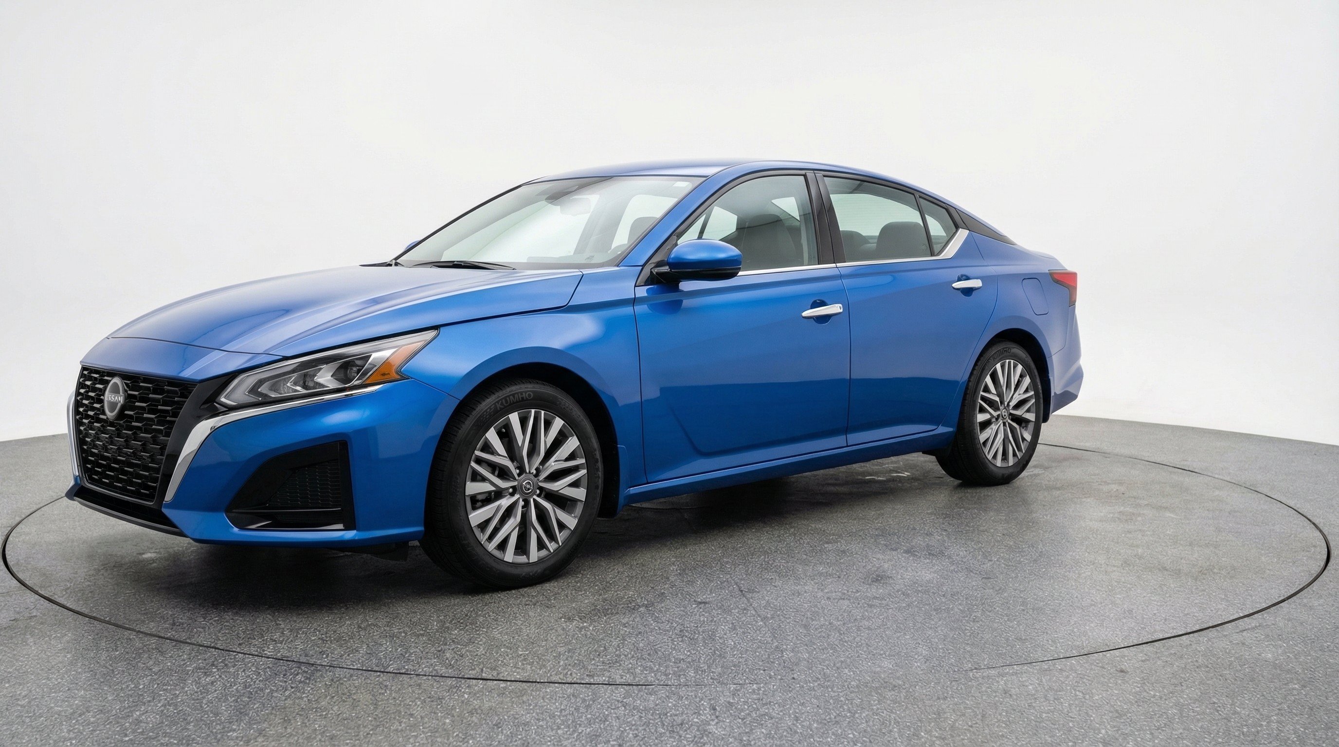 Thumbnail: 2025 Nissan Altima - 3