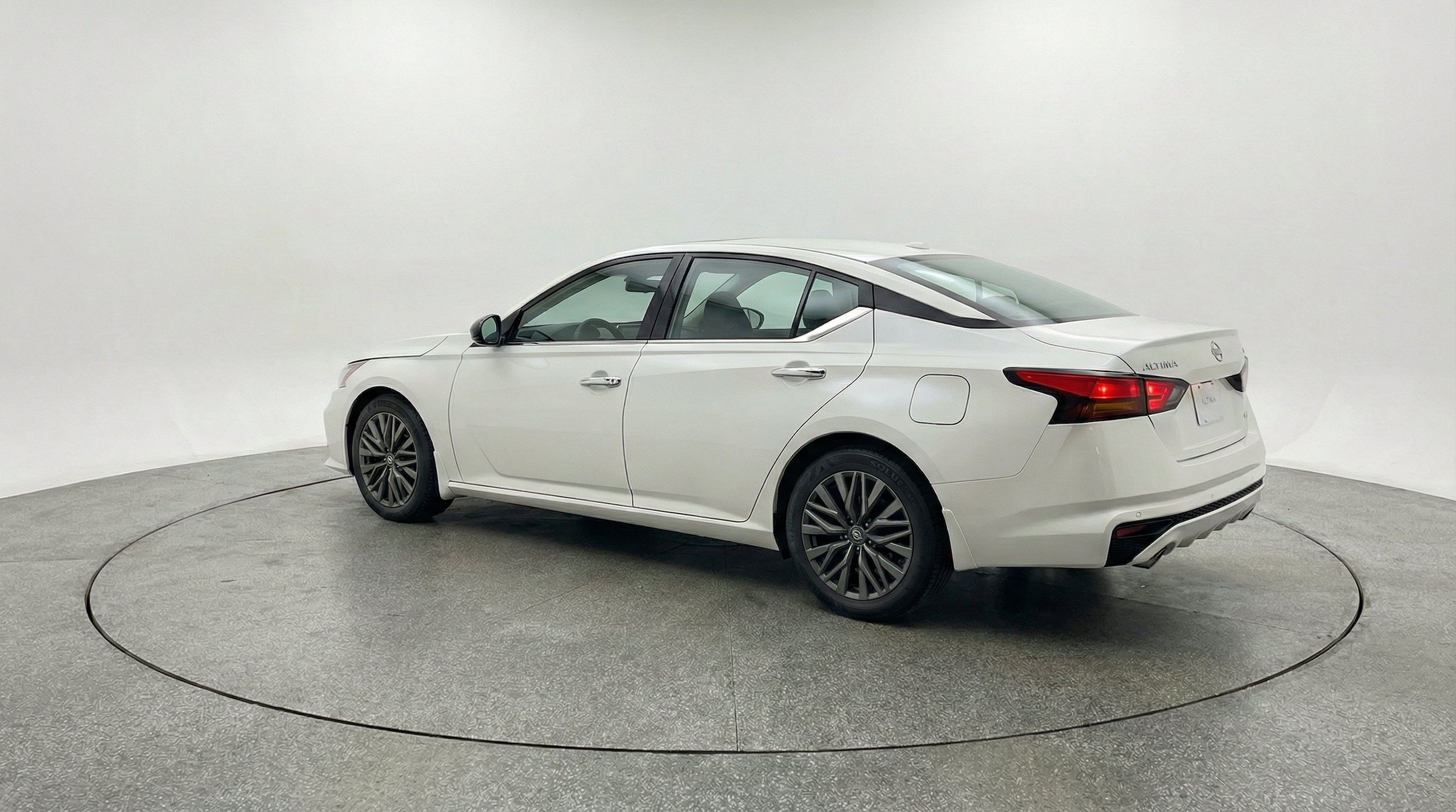 Thumbnail: 2025 Nissan Altima - 6