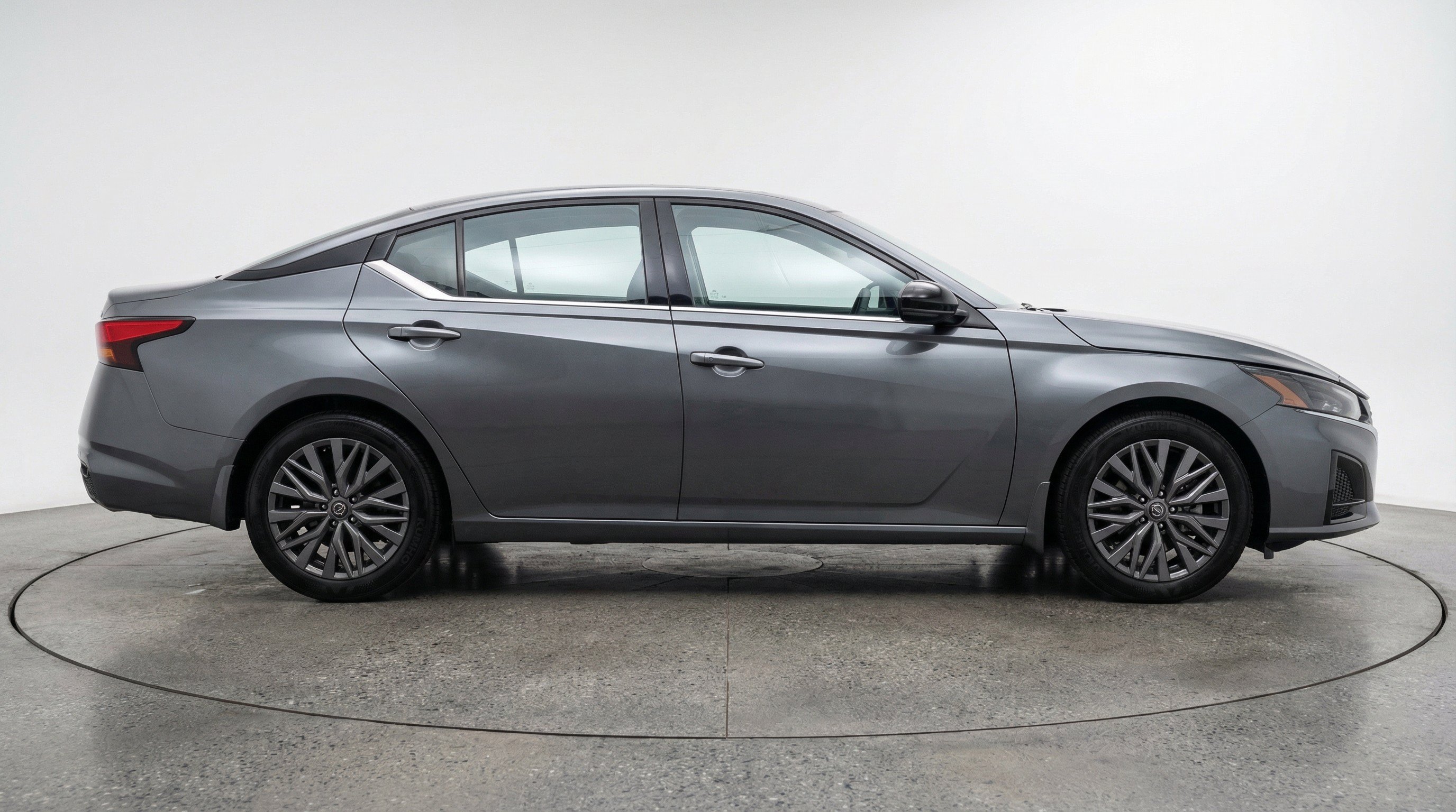Thumbnail: 2025 Nissan Altima - 10