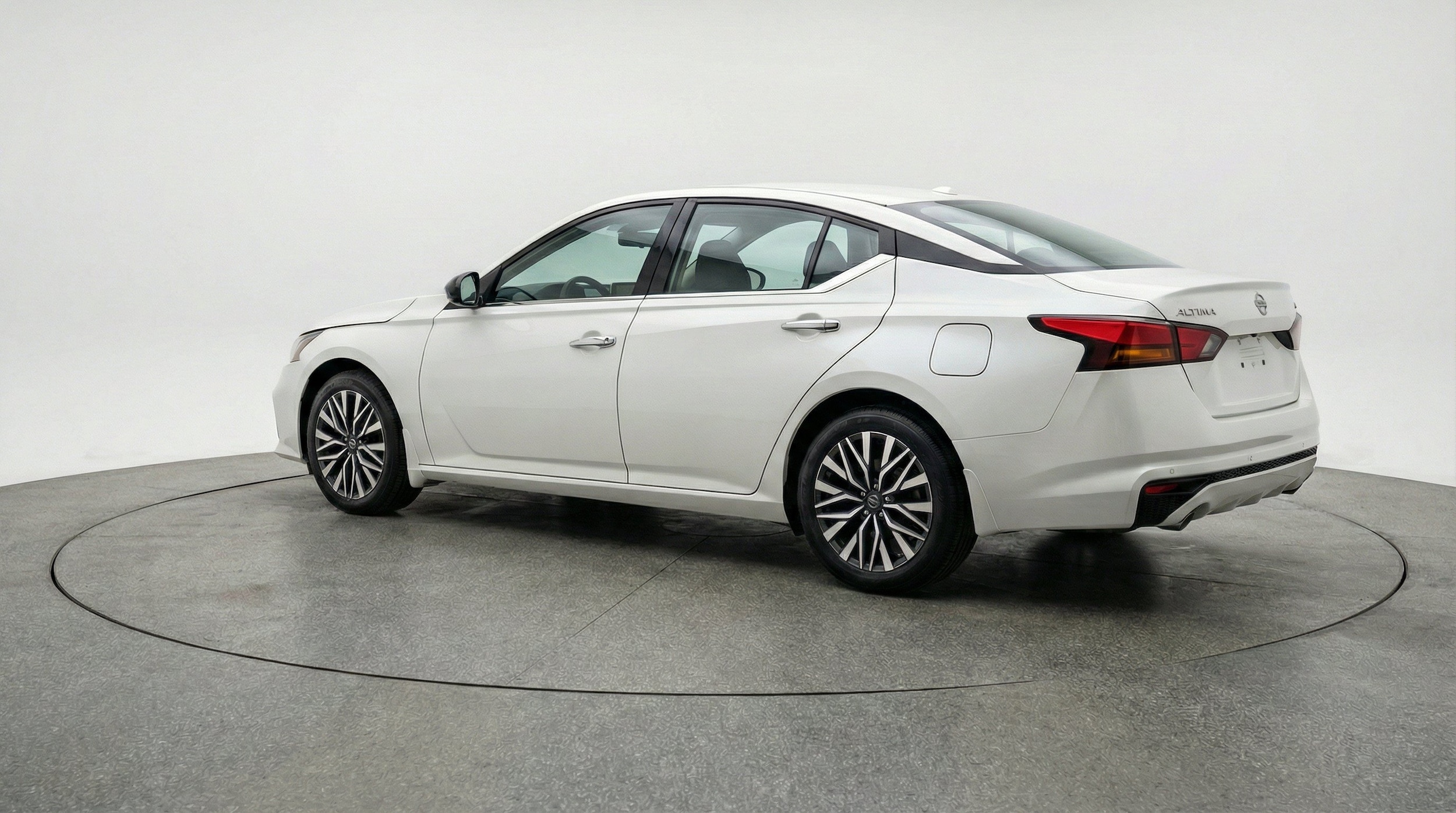Thumbnail: 2025 Nissan Altima - 6