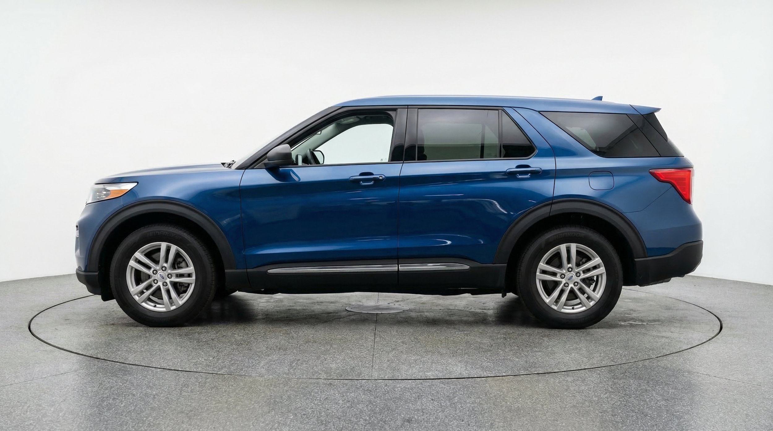 Thumbnail: 2024 Ford Explorer - 5