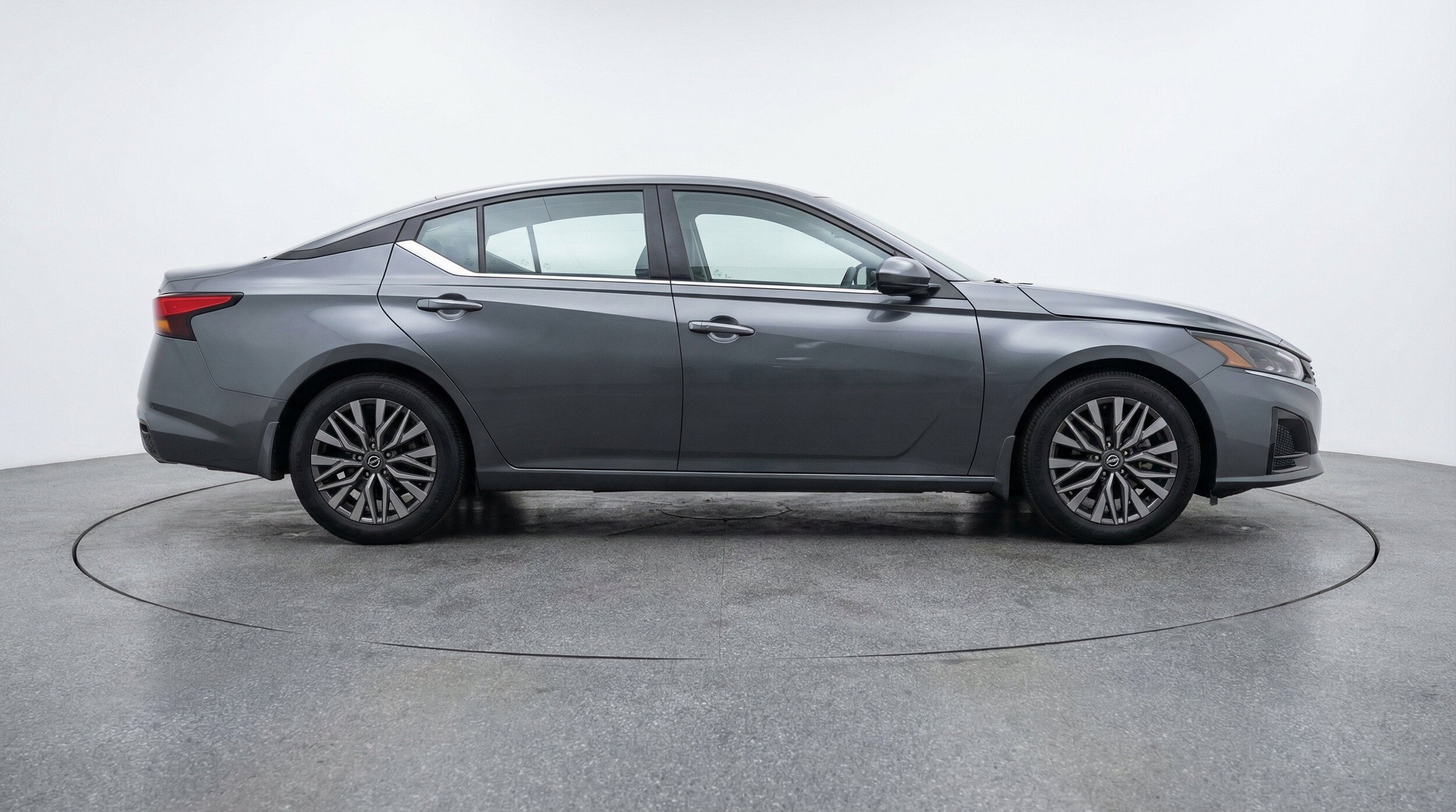 Thumbnail: 2025 Nissan Altima - 10