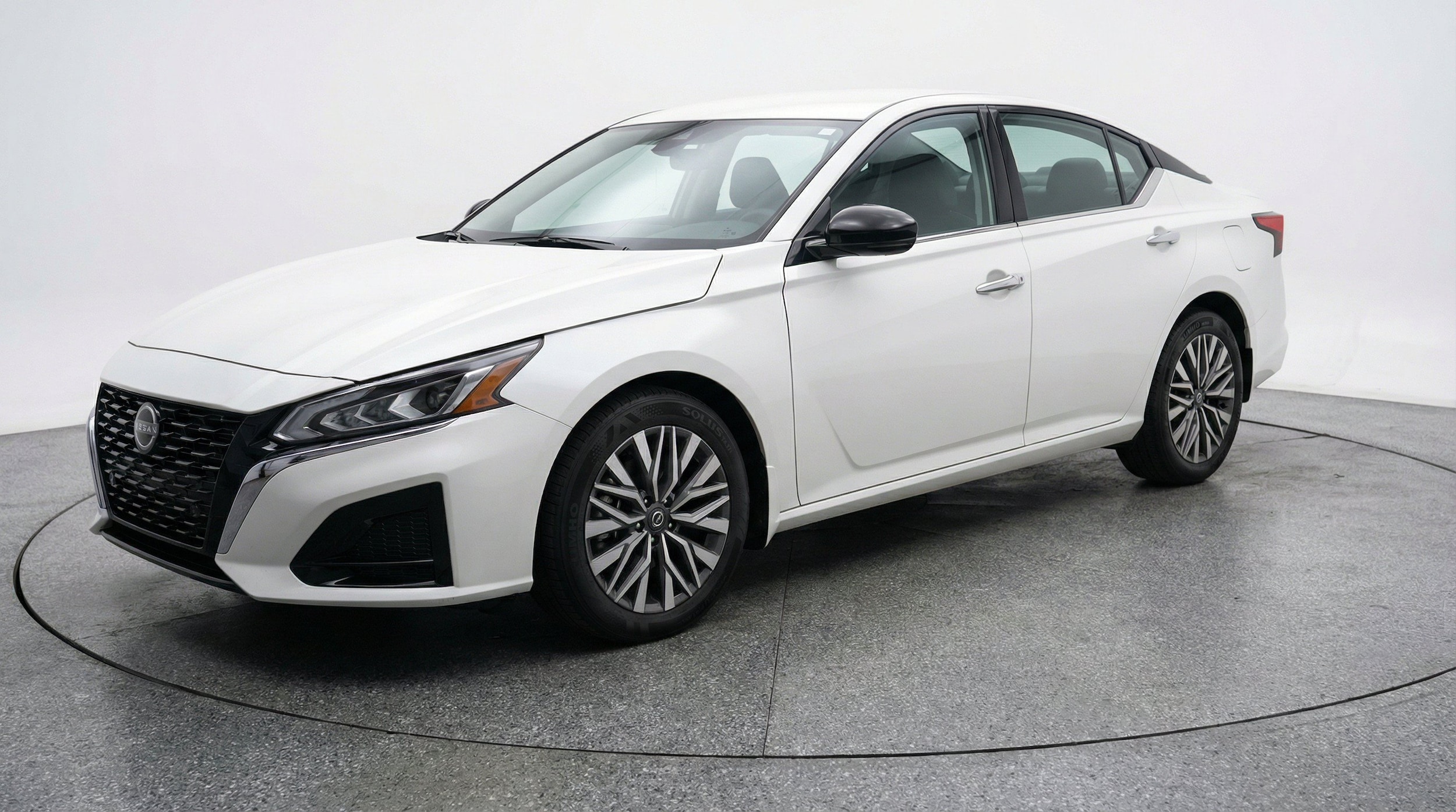 Thumbnail: 2025 Nissan Altima - 3