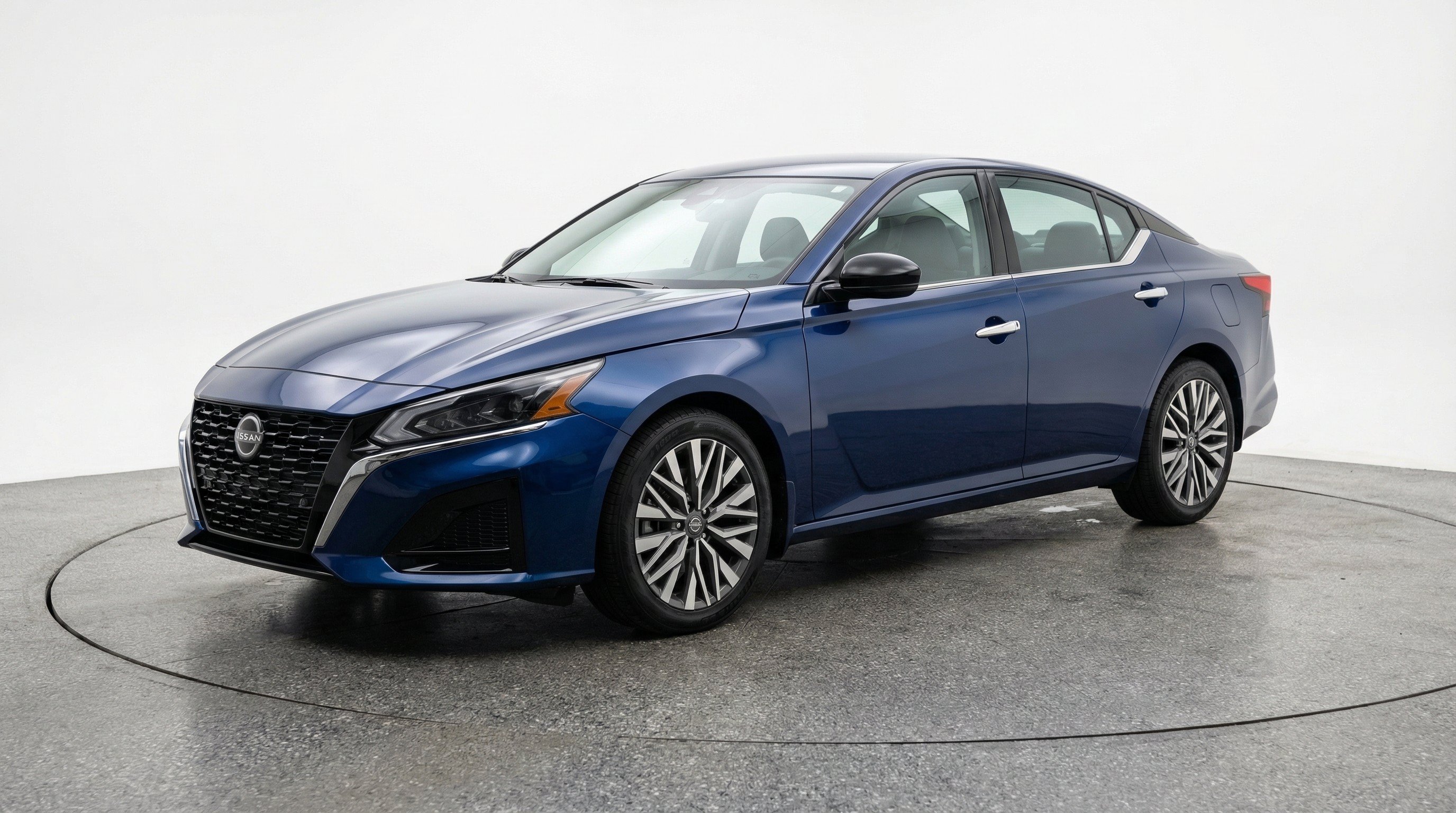 Thumbnail: 2025 Nissan Altima - 3