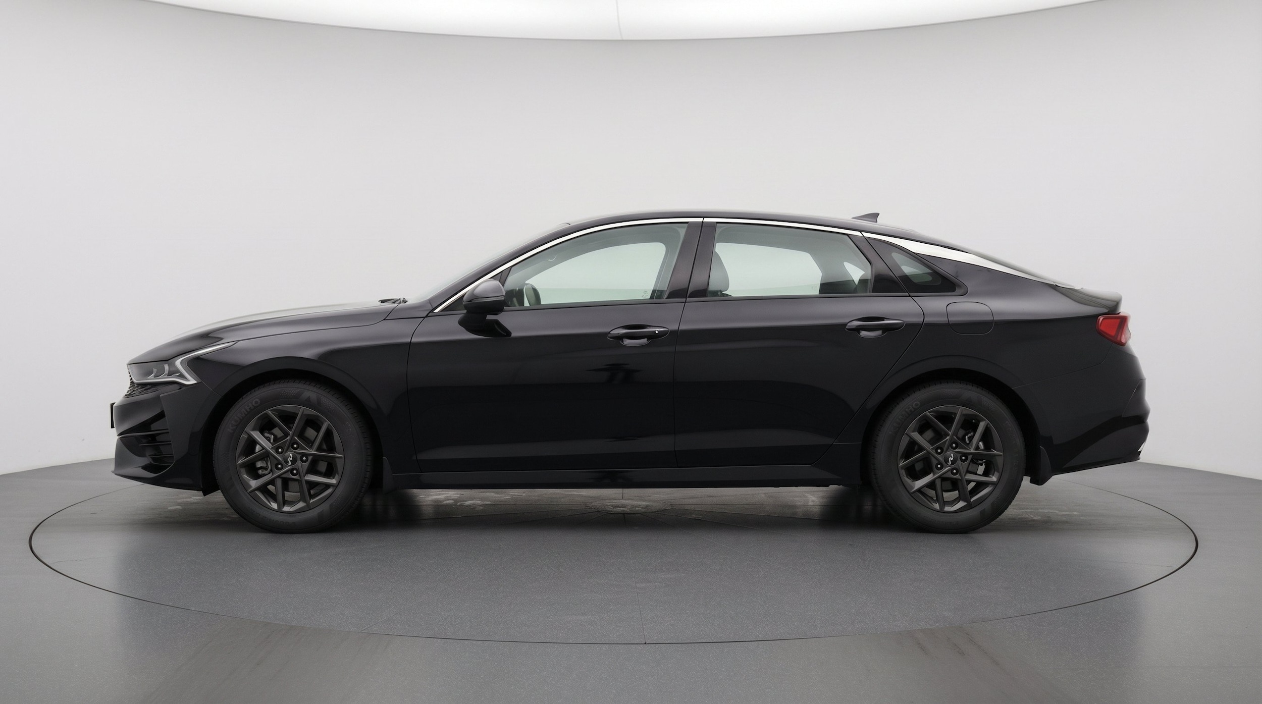 Thumbnail: 2025 Kia K5 - 5