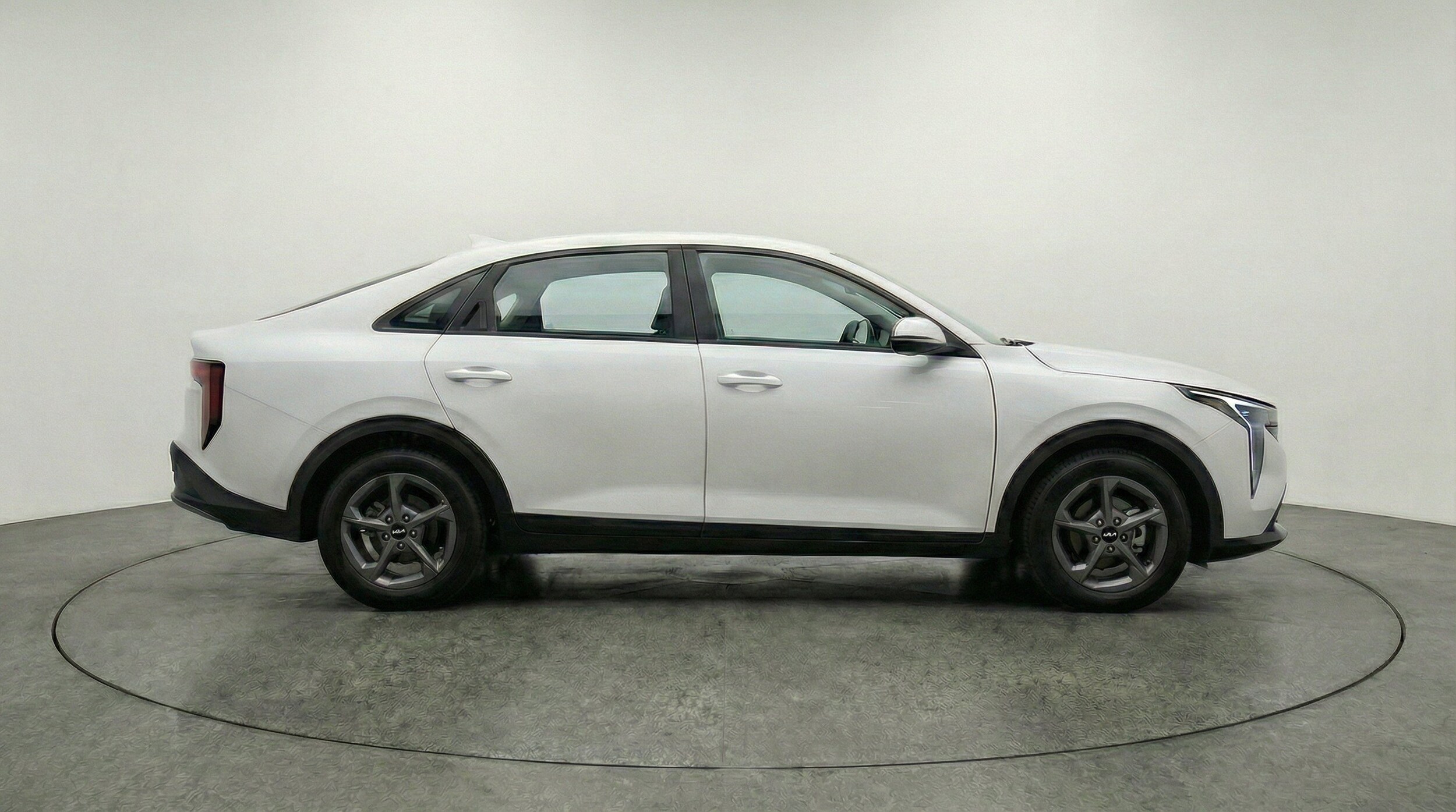 Thumbnail: 2025 Kia K4 - 10