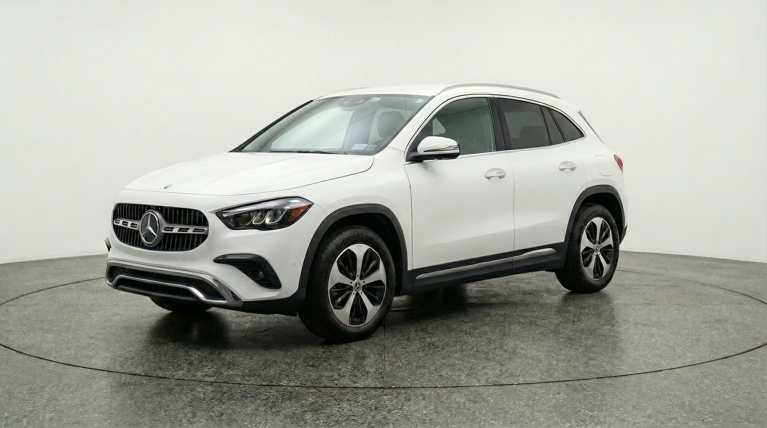 Thumbnail: 2025 Mercedes-Benz GLA - 3