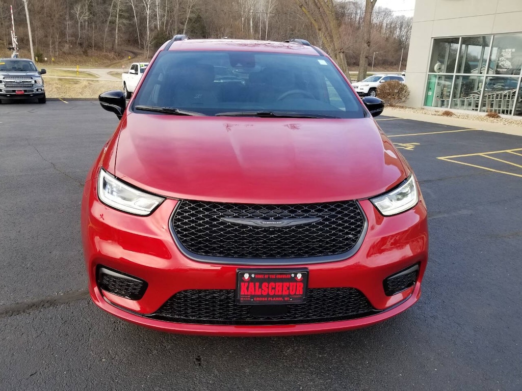 New 2026 Chrysler Pacifica SELECT Passenger Van