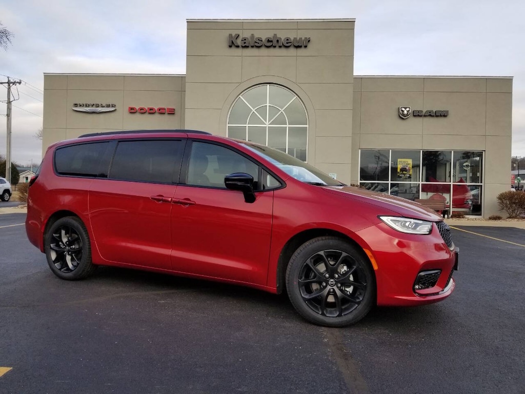 New 2026 Chrysler Pacifica SELECT Passenger Van