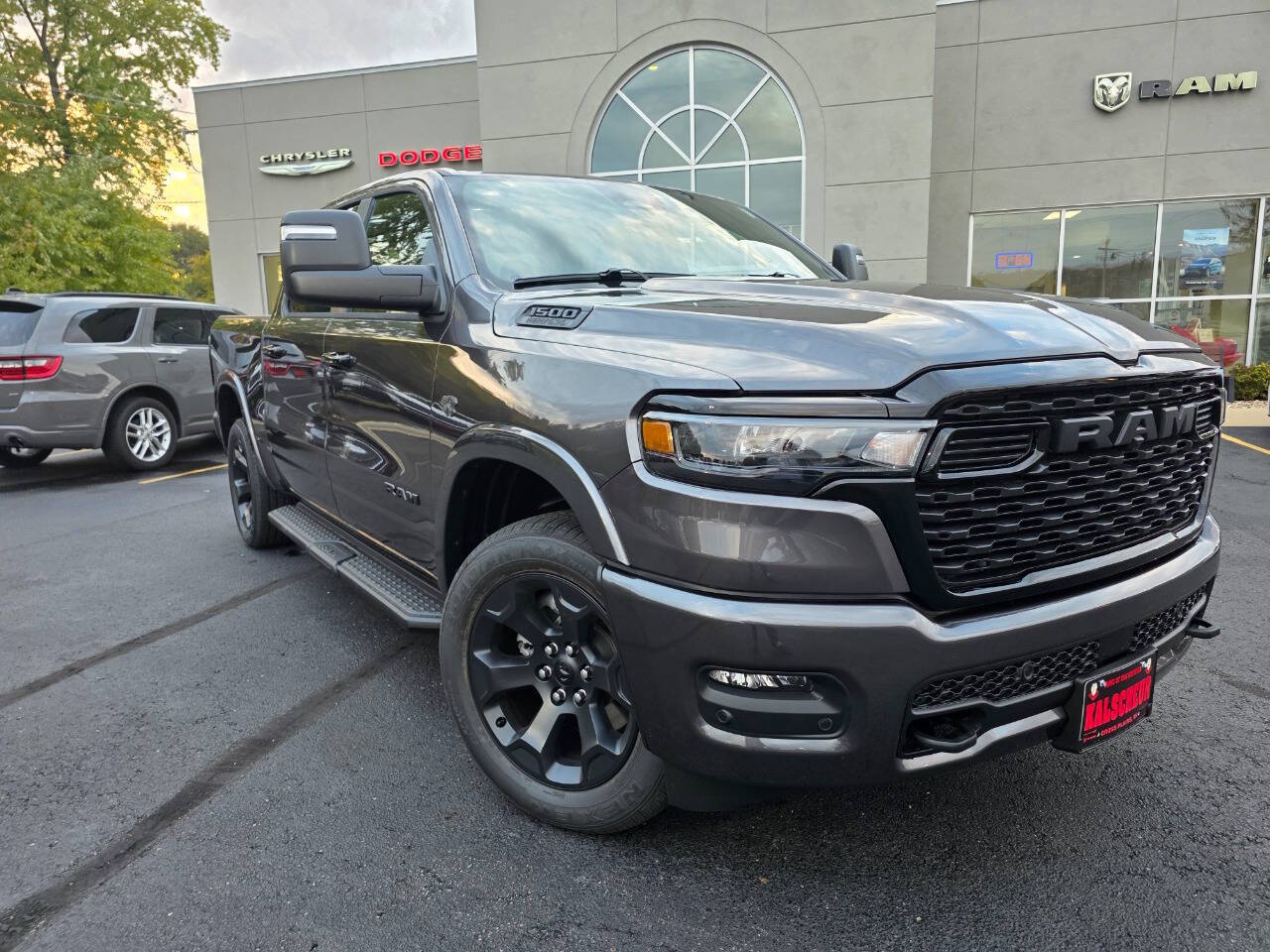 New 2027 Ram 1500 BIG HORN CREW CAB 4X4 5'7 BOX Pickup