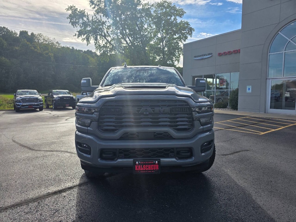 New 2027 Ram 2500 BIG HORN CREW CAB 4X4 6'4 BOX Pickup