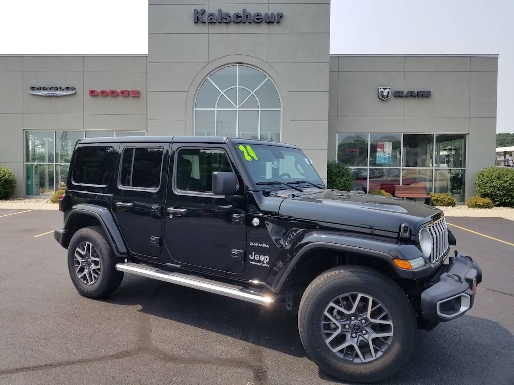 Used 2024 Jeep Wrangler Sahara 4x4 4dr SUV SUV