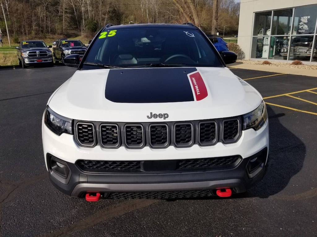 Certified 2025 Jeep Compass Trailhawk 4x4 4dr SUV SUV