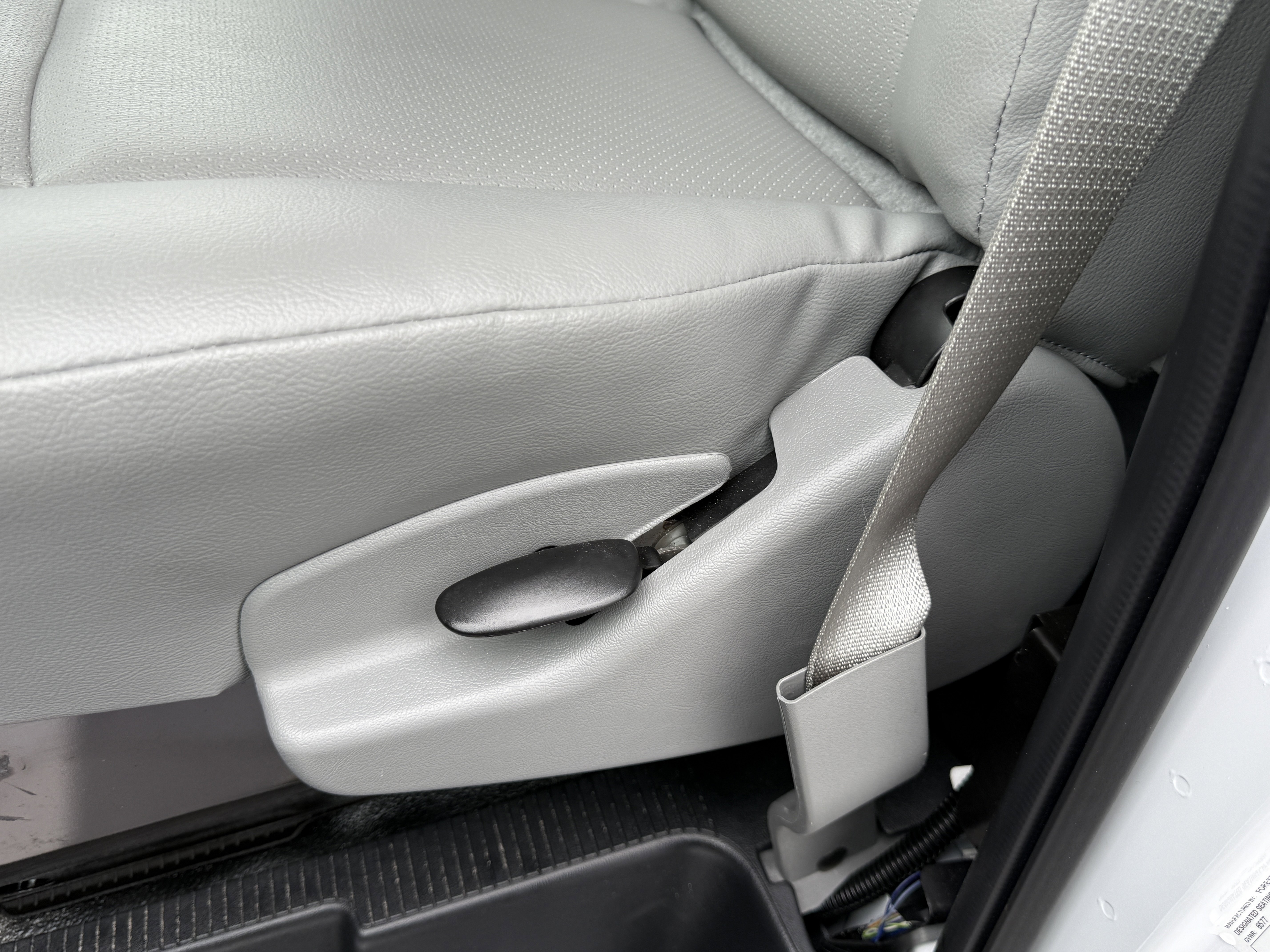 2026 Ford E-Series Cutaway Base - Photo 16