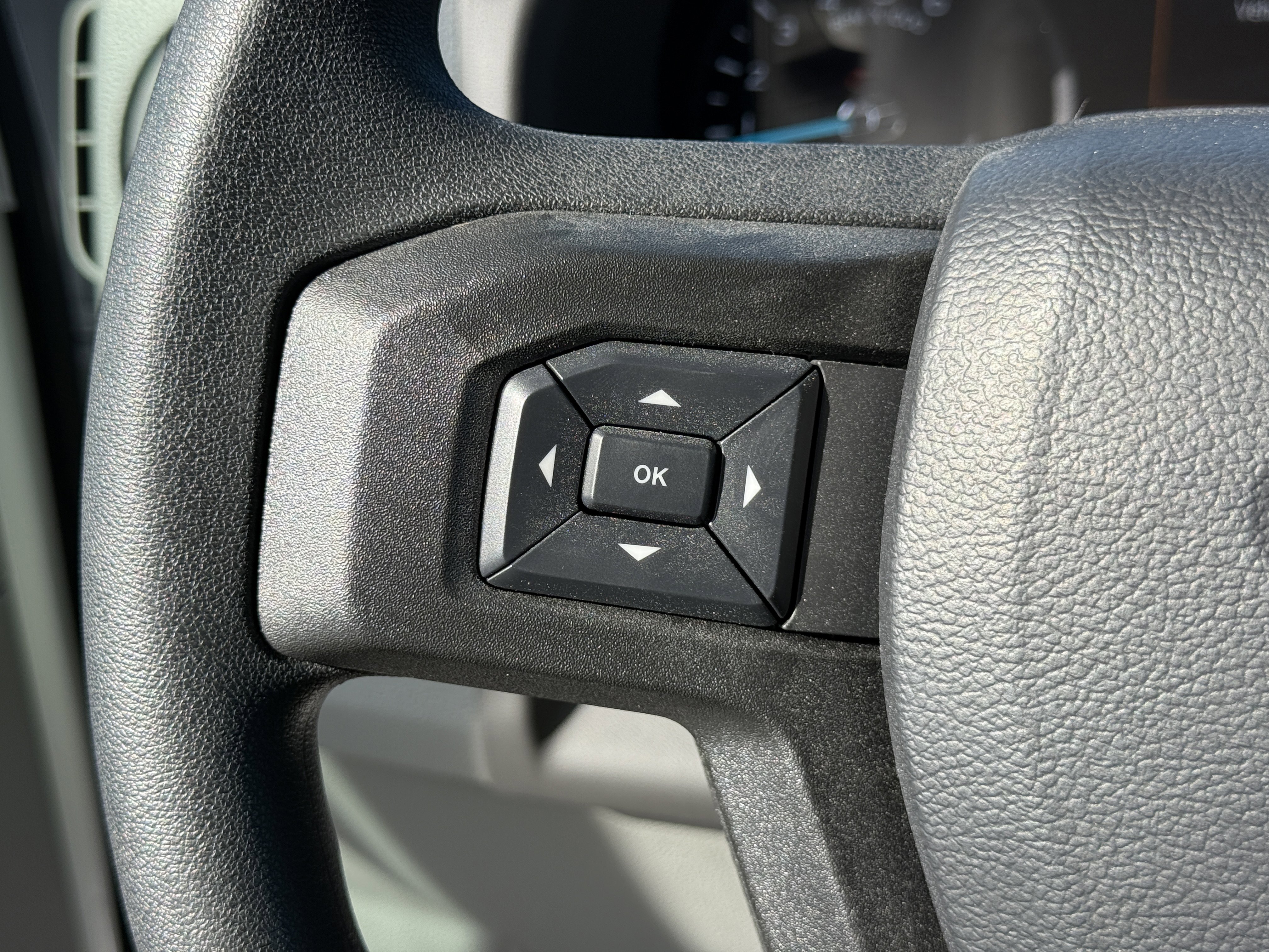 2026 Ford E-Series Cutaway Base - Photo 25