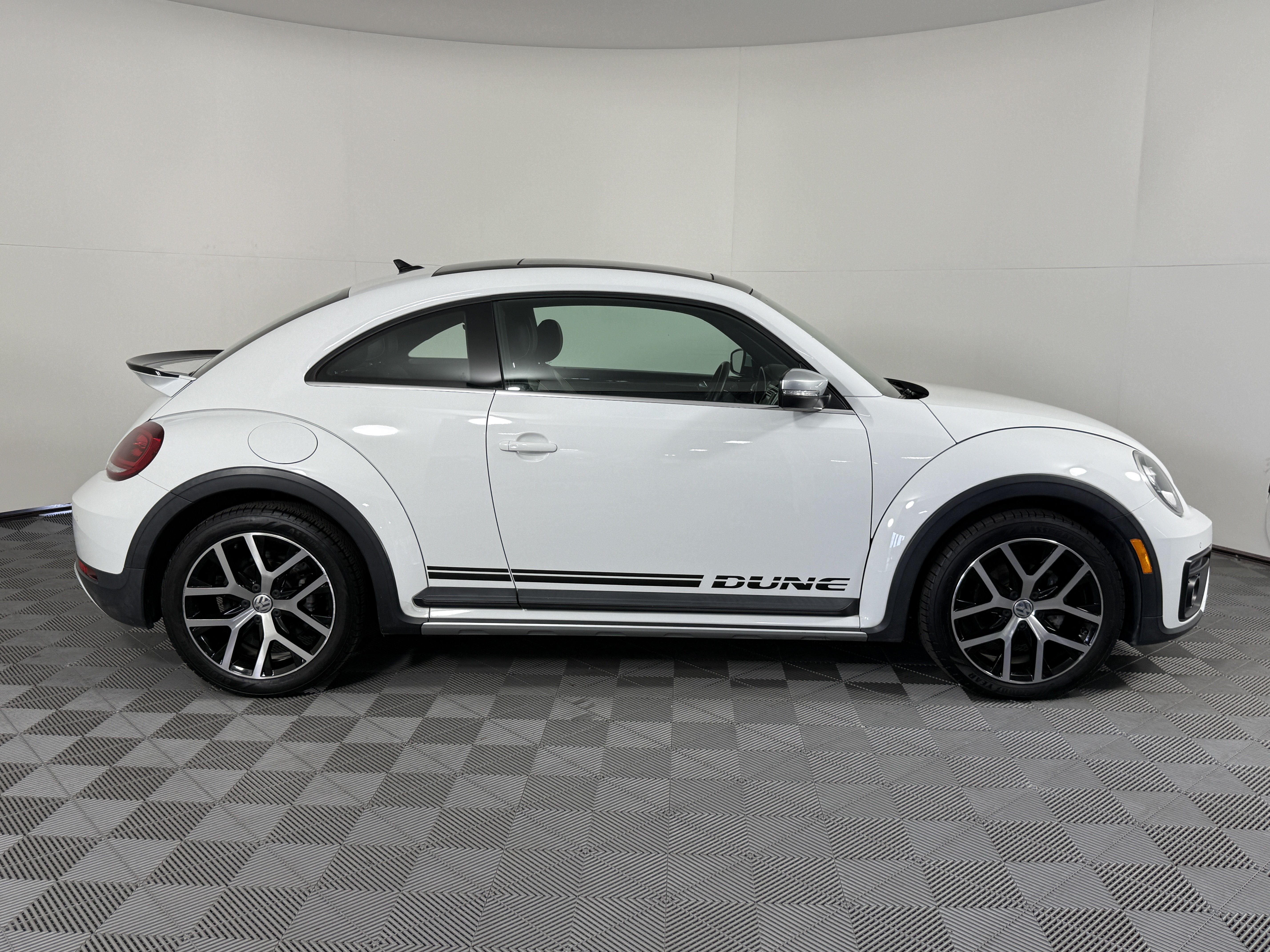 Certified 2018 Volkswagen Beetle Dune Hatchback