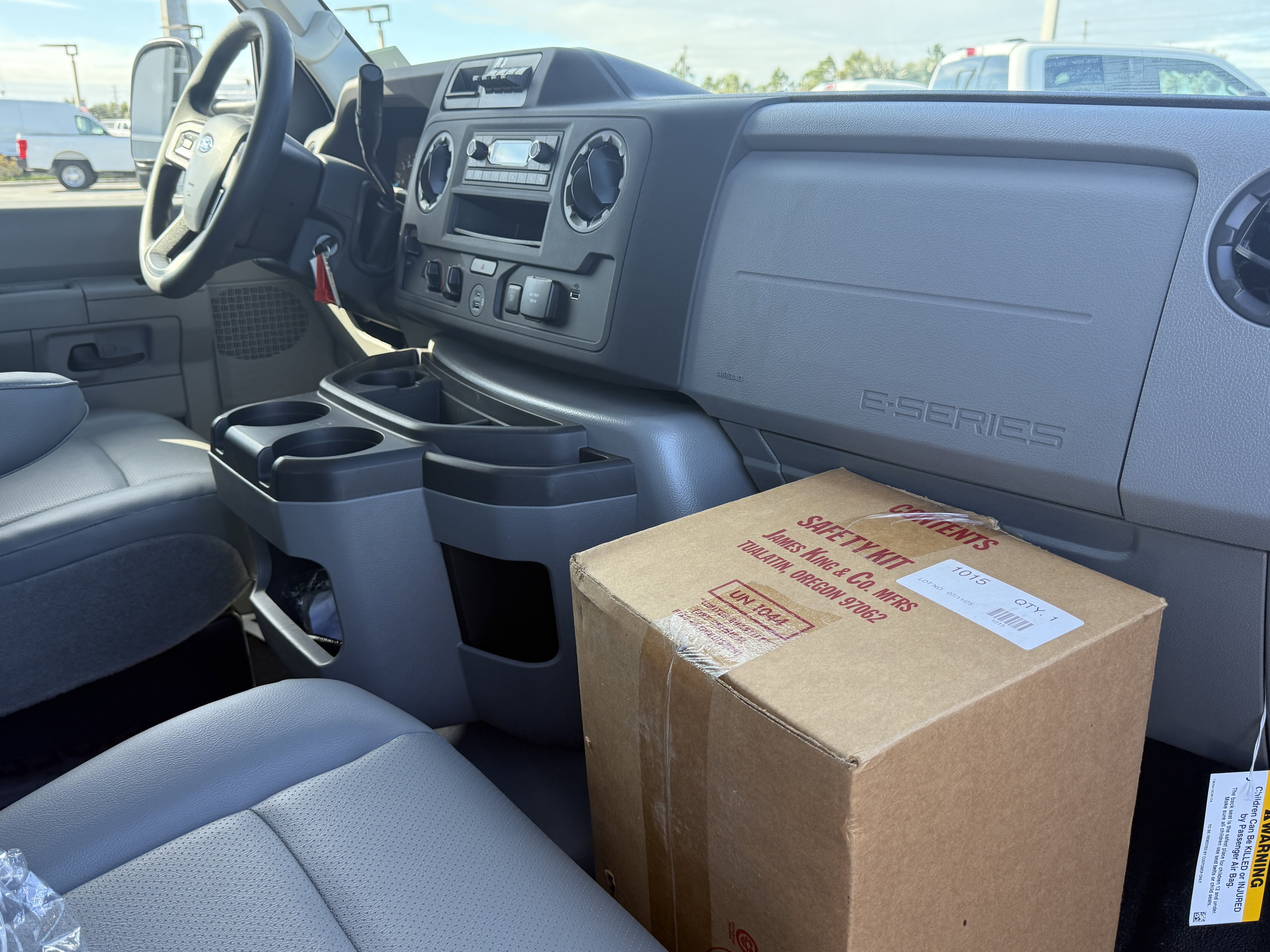 2026 Ford E-Series Cutaway Base - Photo 12