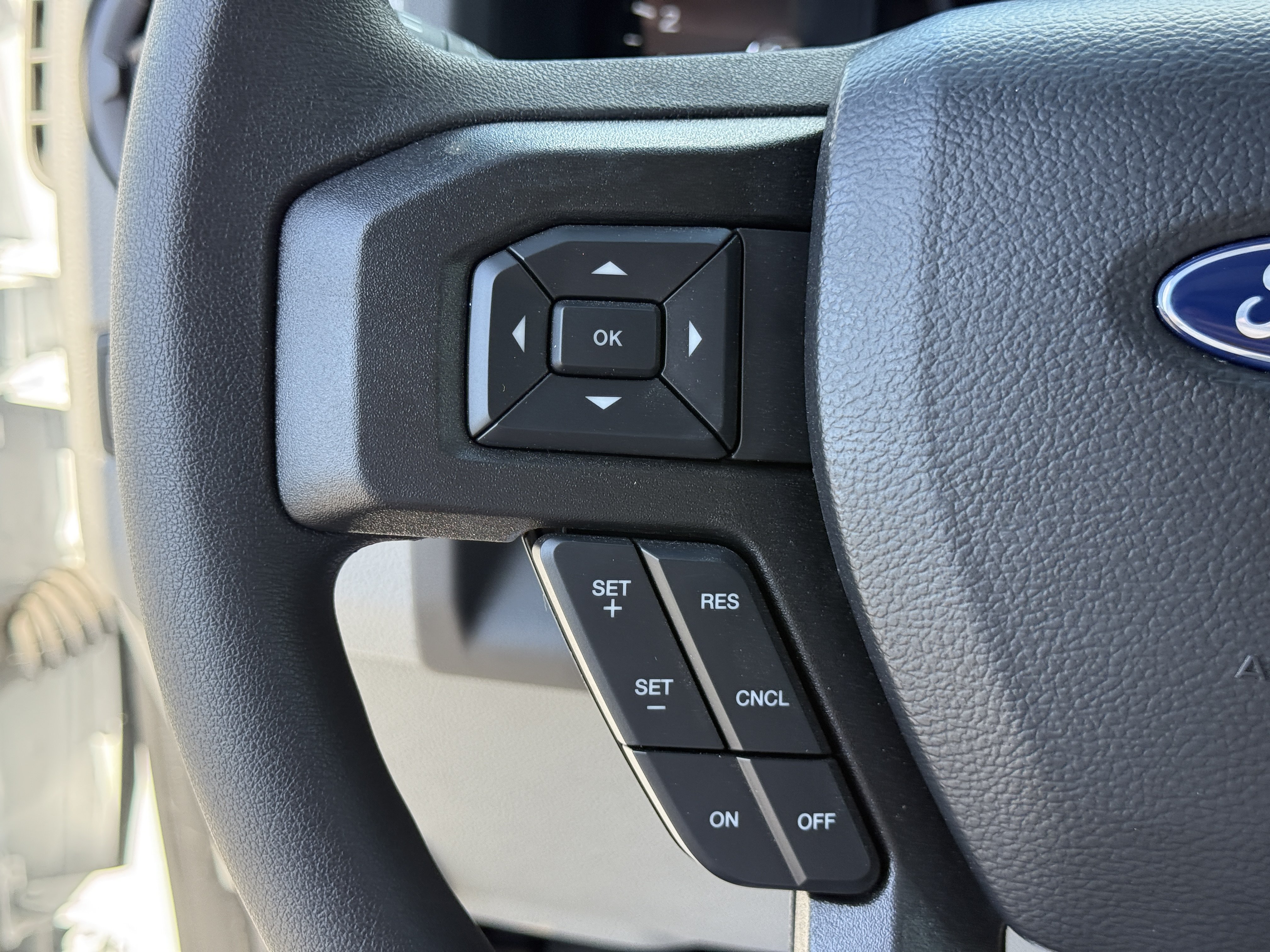 2026 Ford E-Series Cutaway Base - Photo 24