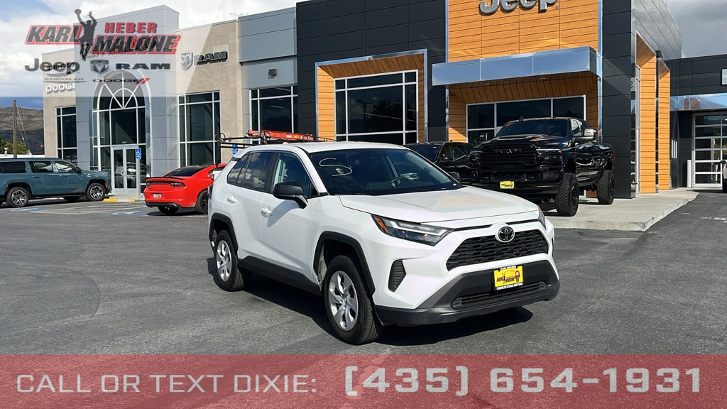 2025 Toyota RAV4 LE