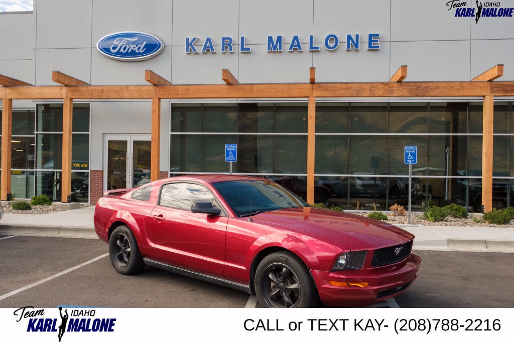 2005 Ford Mustang Premium