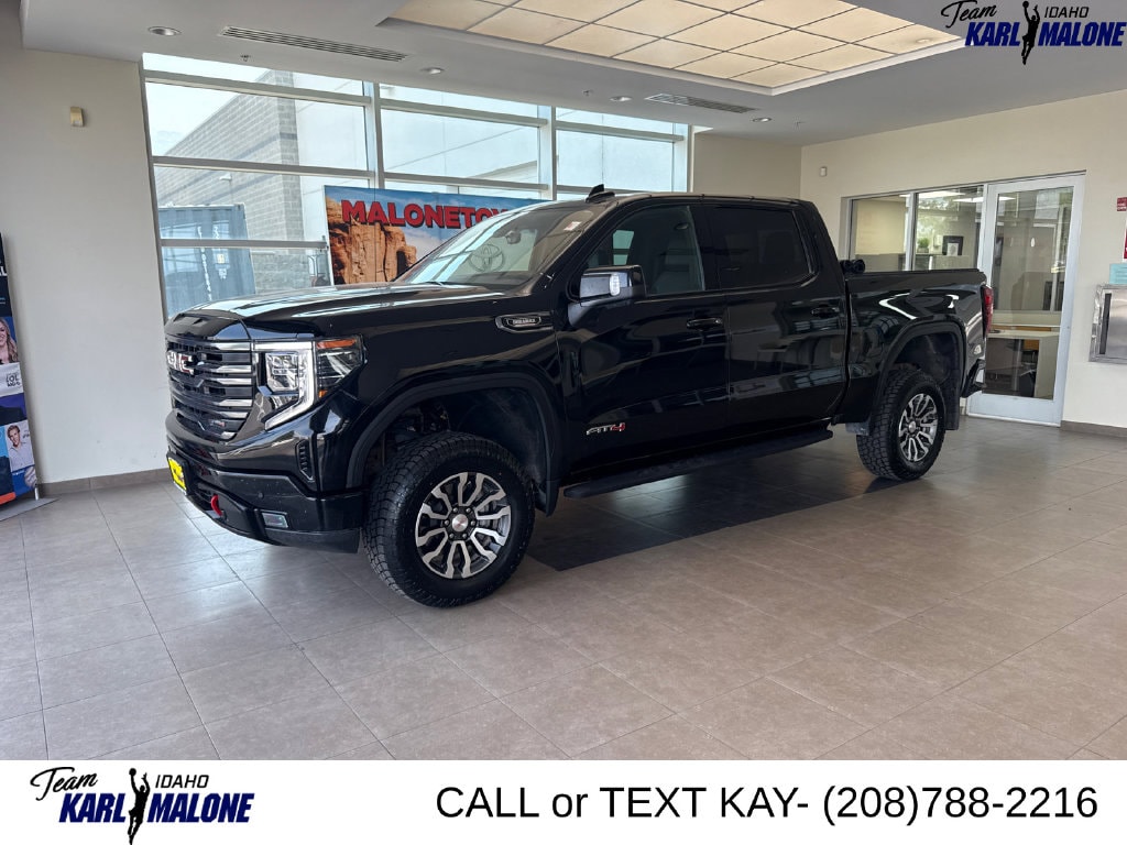 2023 GMC Sierra 1500 AT4