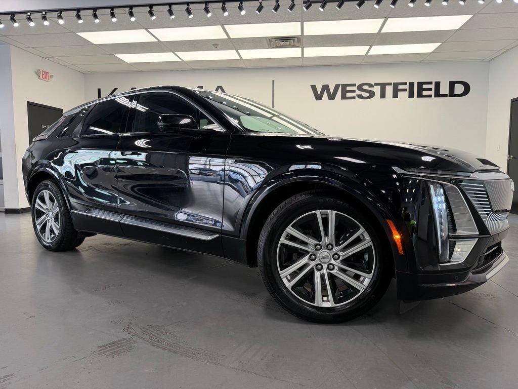 2024 Cadillac LYRIQ Tech