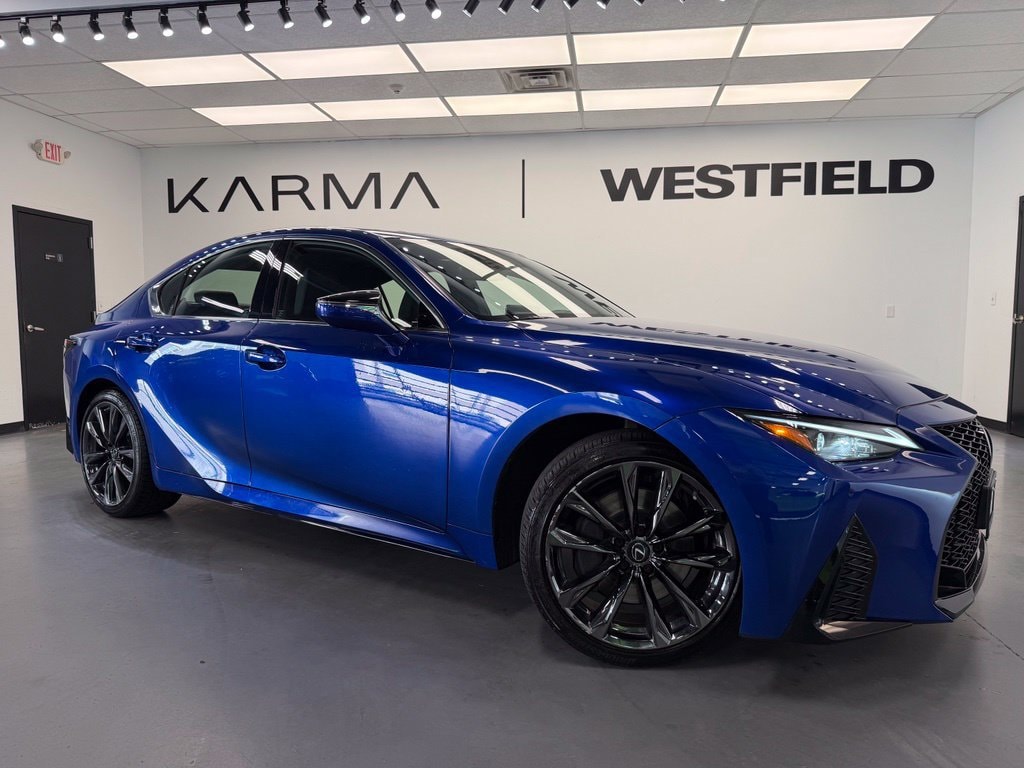 2022 Lexus IS