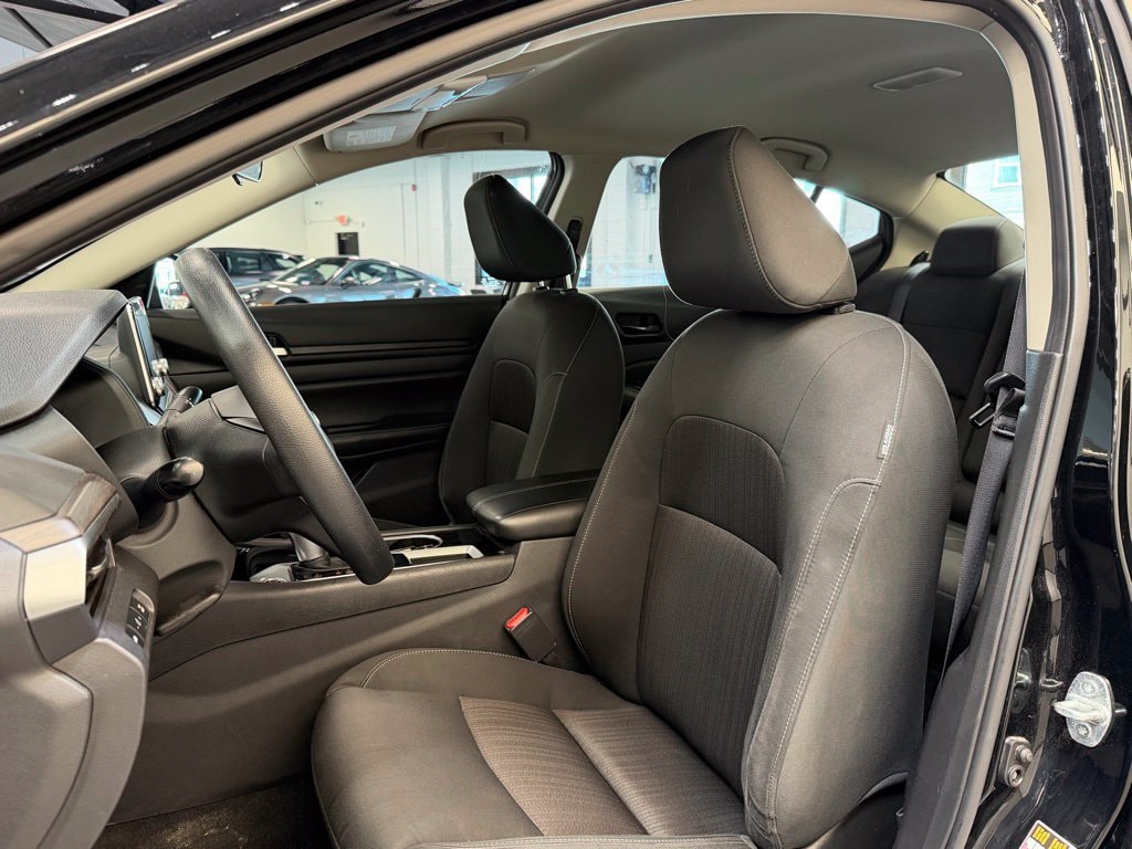 2024 Nissan Altima SV - Photo 11