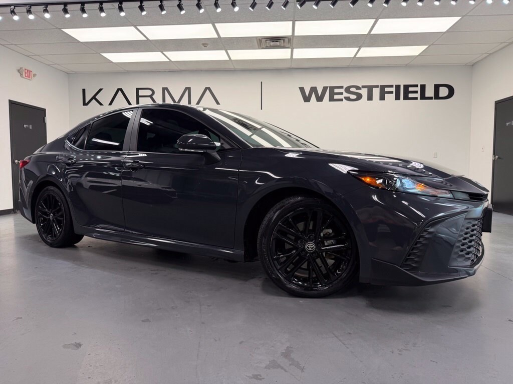 Used 2025 Toyota Camry SE SE