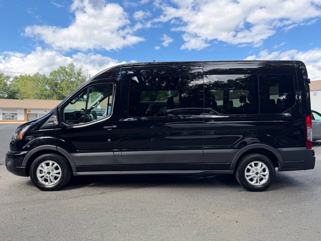 Used 2024 Ford Transit Passenger Wagon XLT T-350 148 Med Roof XLT RWD