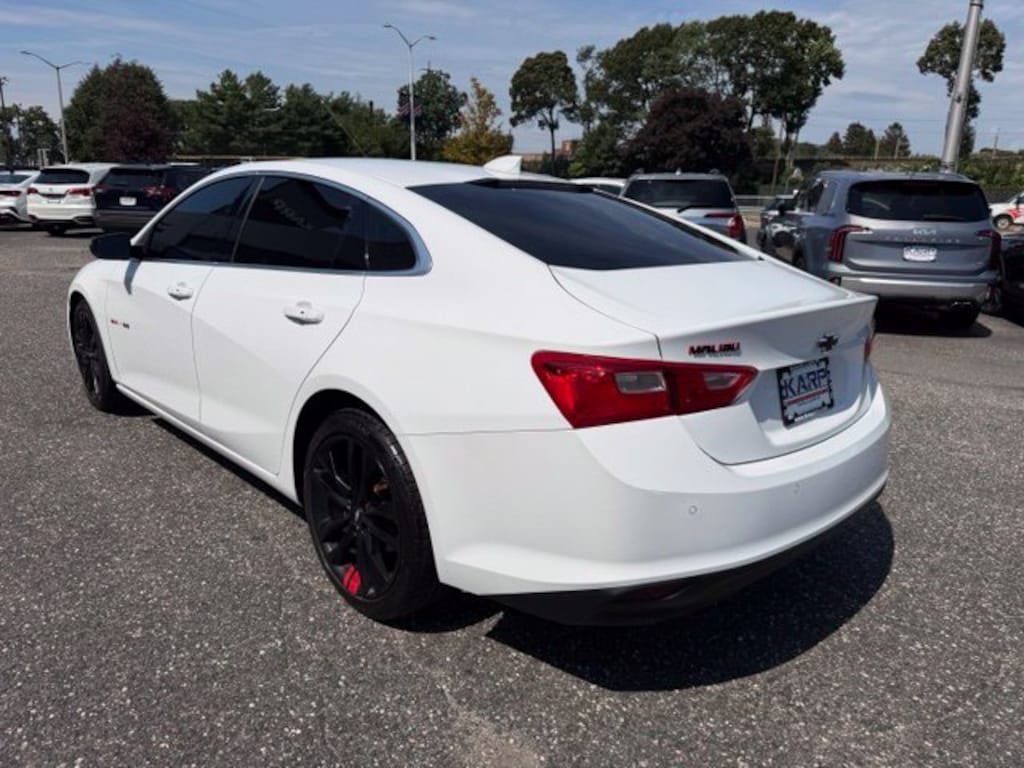 Used 2018 Chevrolet Malibu LT Sedan