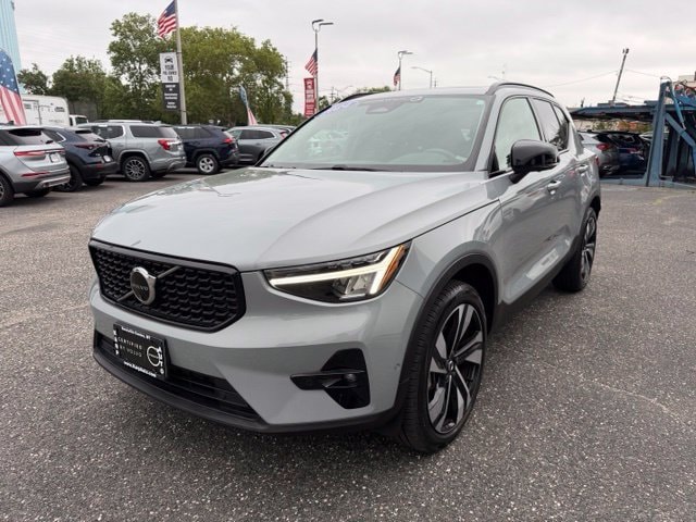 2024 Volvo XC40