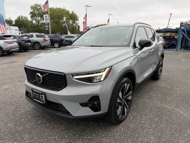 2024 Volvo XC40