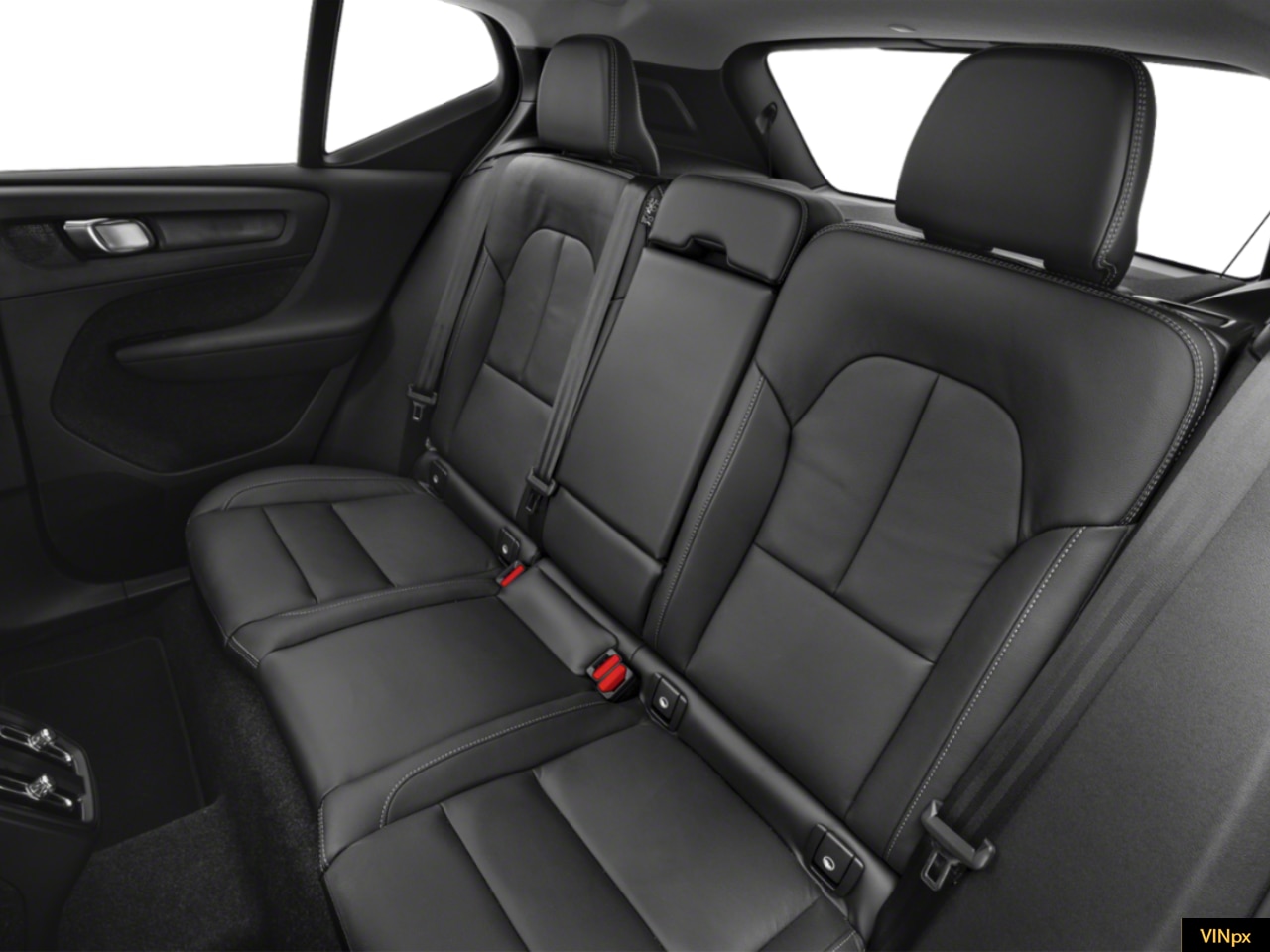 2026 Volvo XC40 Ultra Black Edition - Photo 11