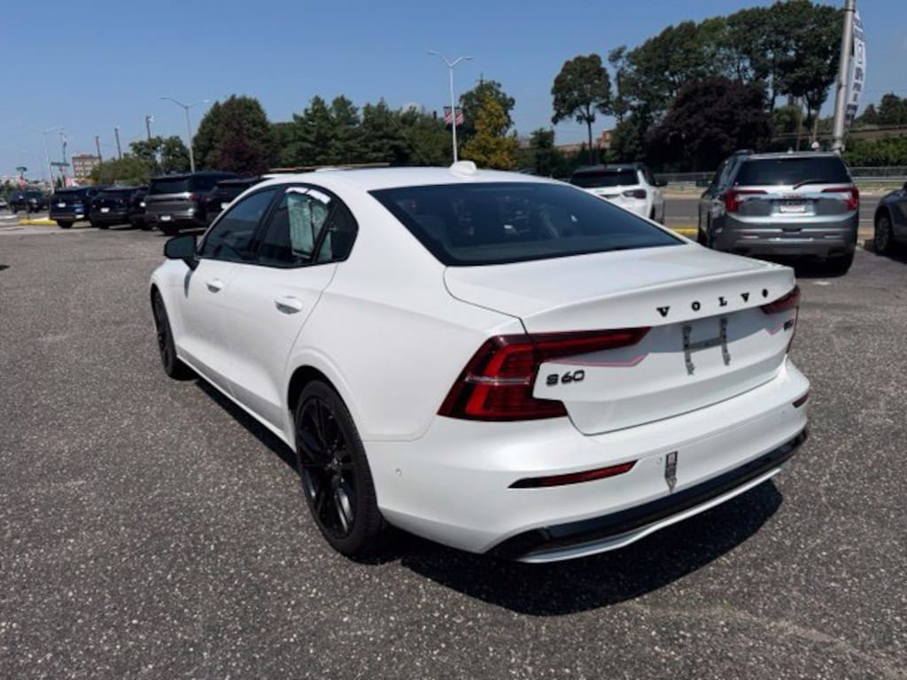 Certified 2023 Volvo S60 B5 AWD Plus Black