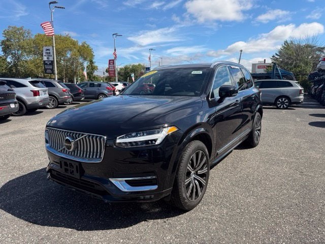 2023 Volvo XC90 SUV 