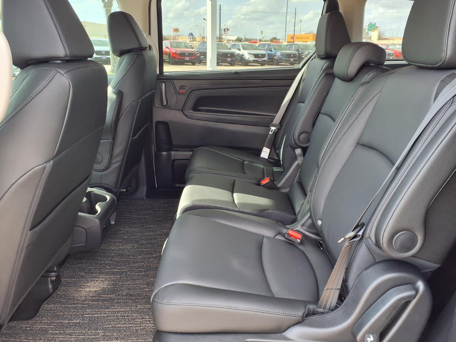 2026 Honda Odyssey EX-L - Photo 14