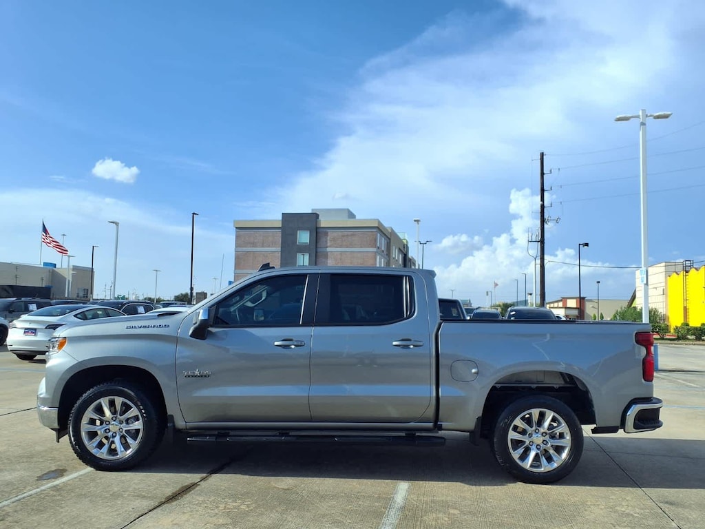 Used 2025 Chevrolet Silverado 1500 LT w/1LT Truck Crew Cab